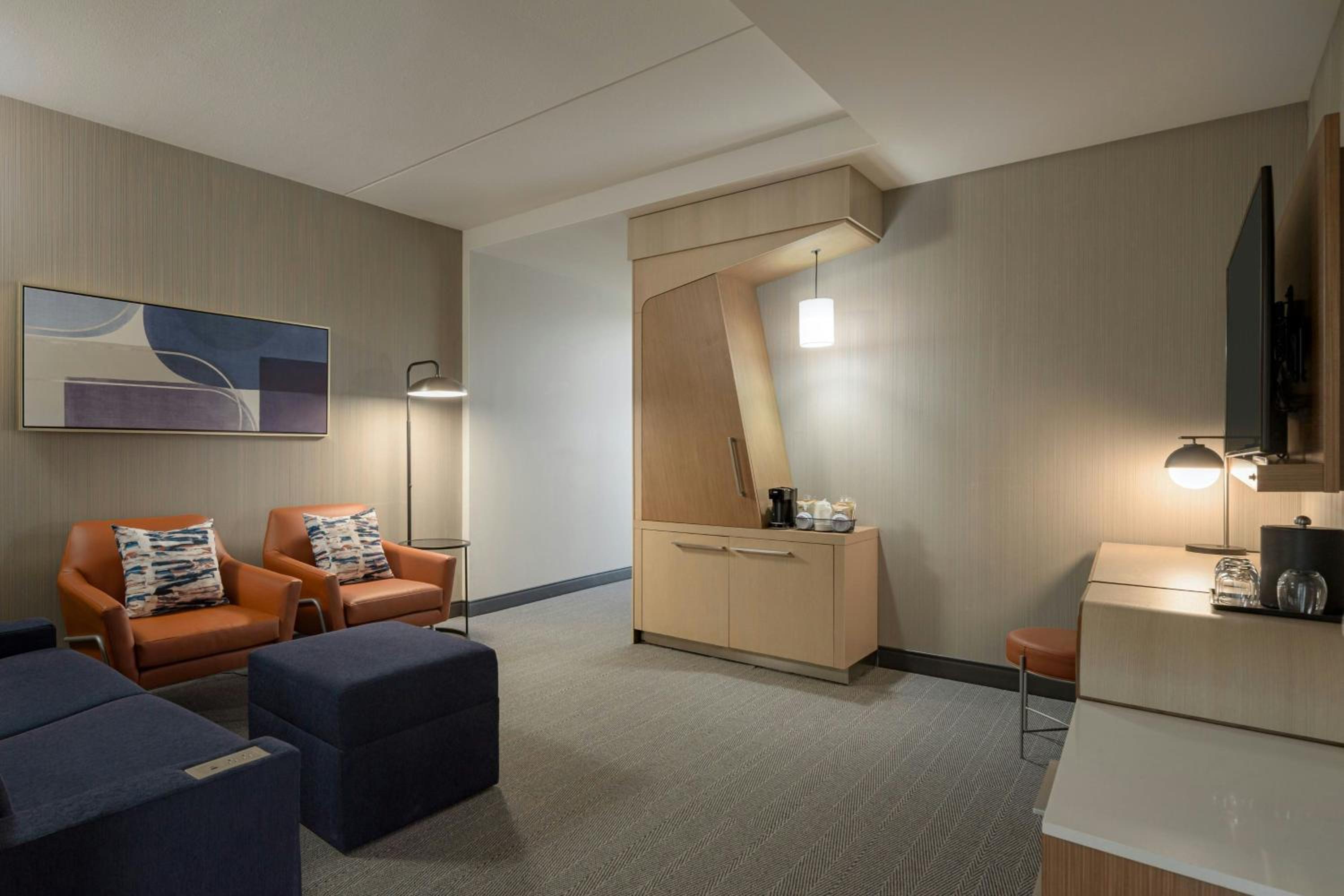 Studio with Two Queen Beds, High Floor and Sofa Bed