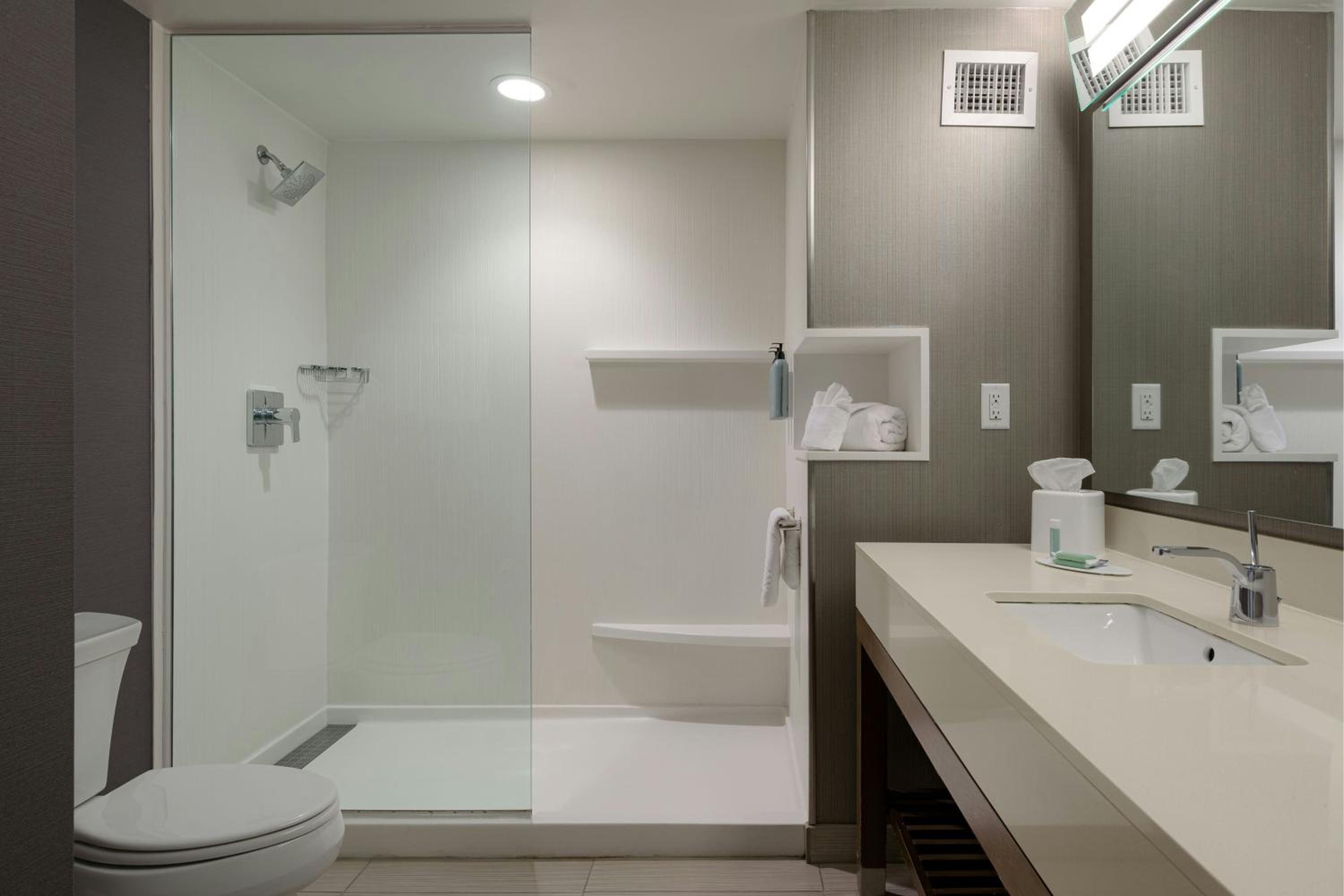 King Room - Hearing Accessible