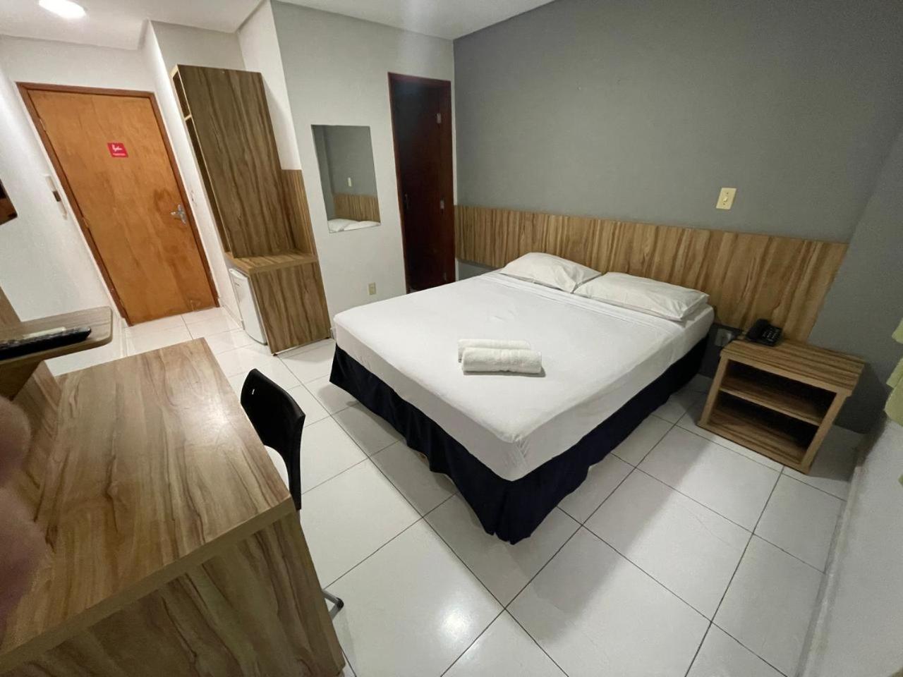 CR Hotel Bueno — Double Room