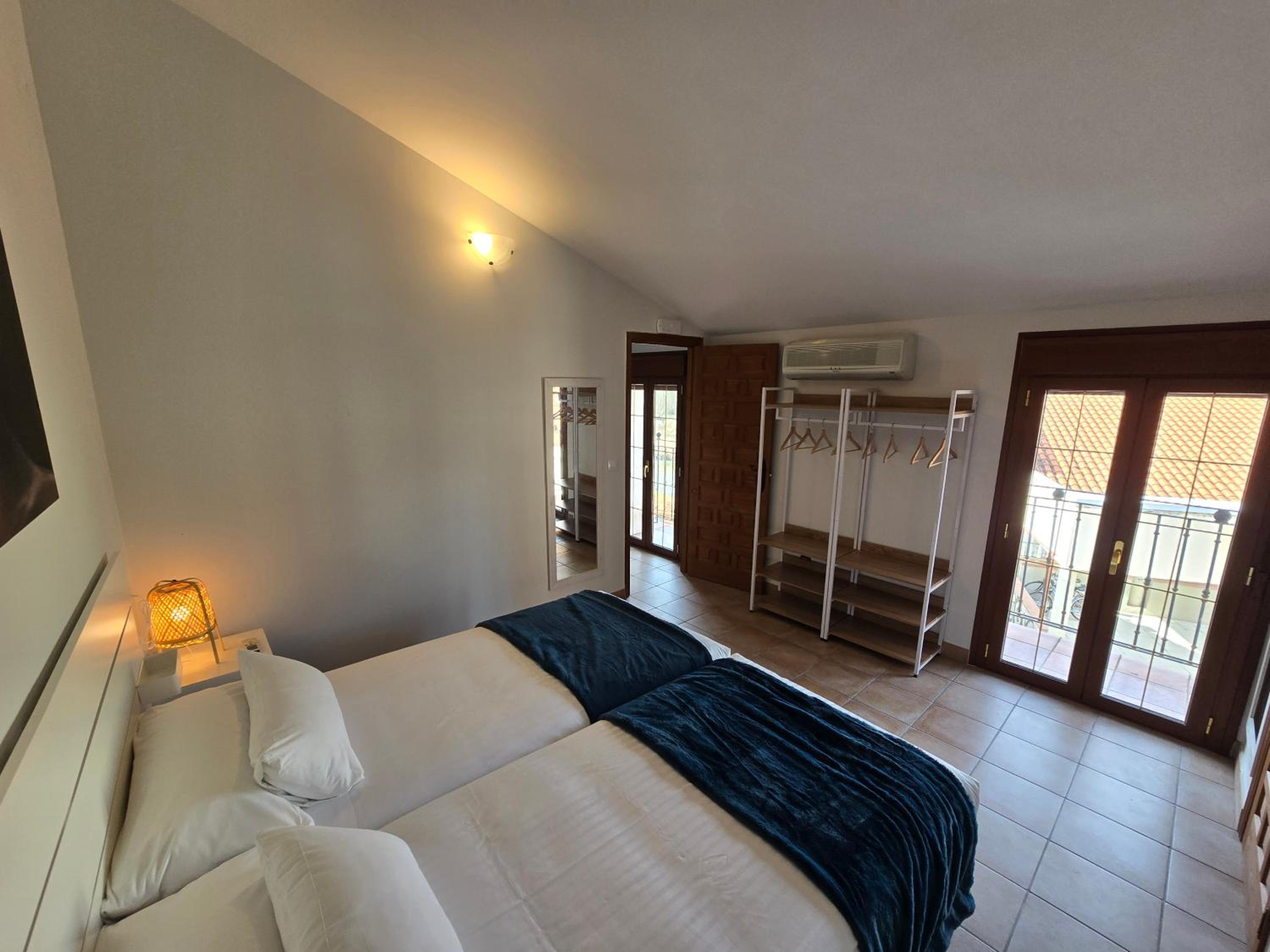 One-Bedroom Apartment with River View - Photo 4