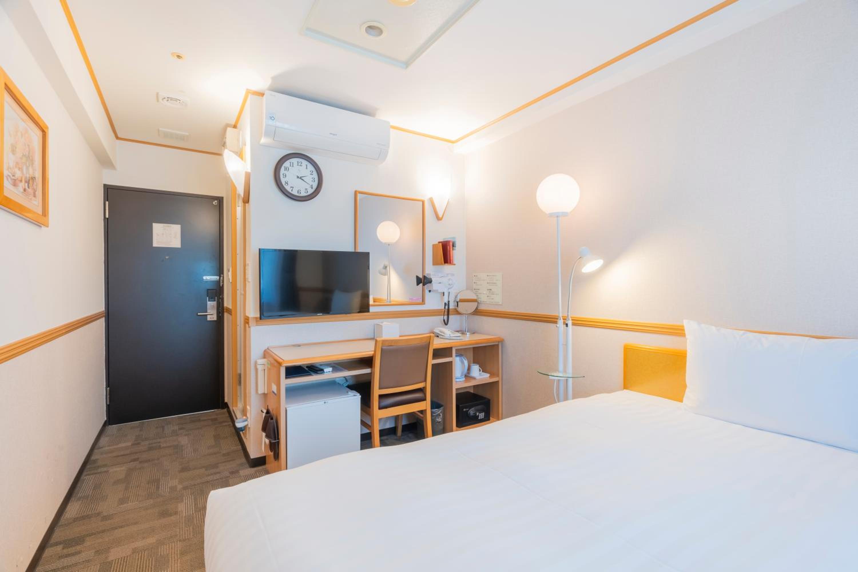 Single Room photo 3