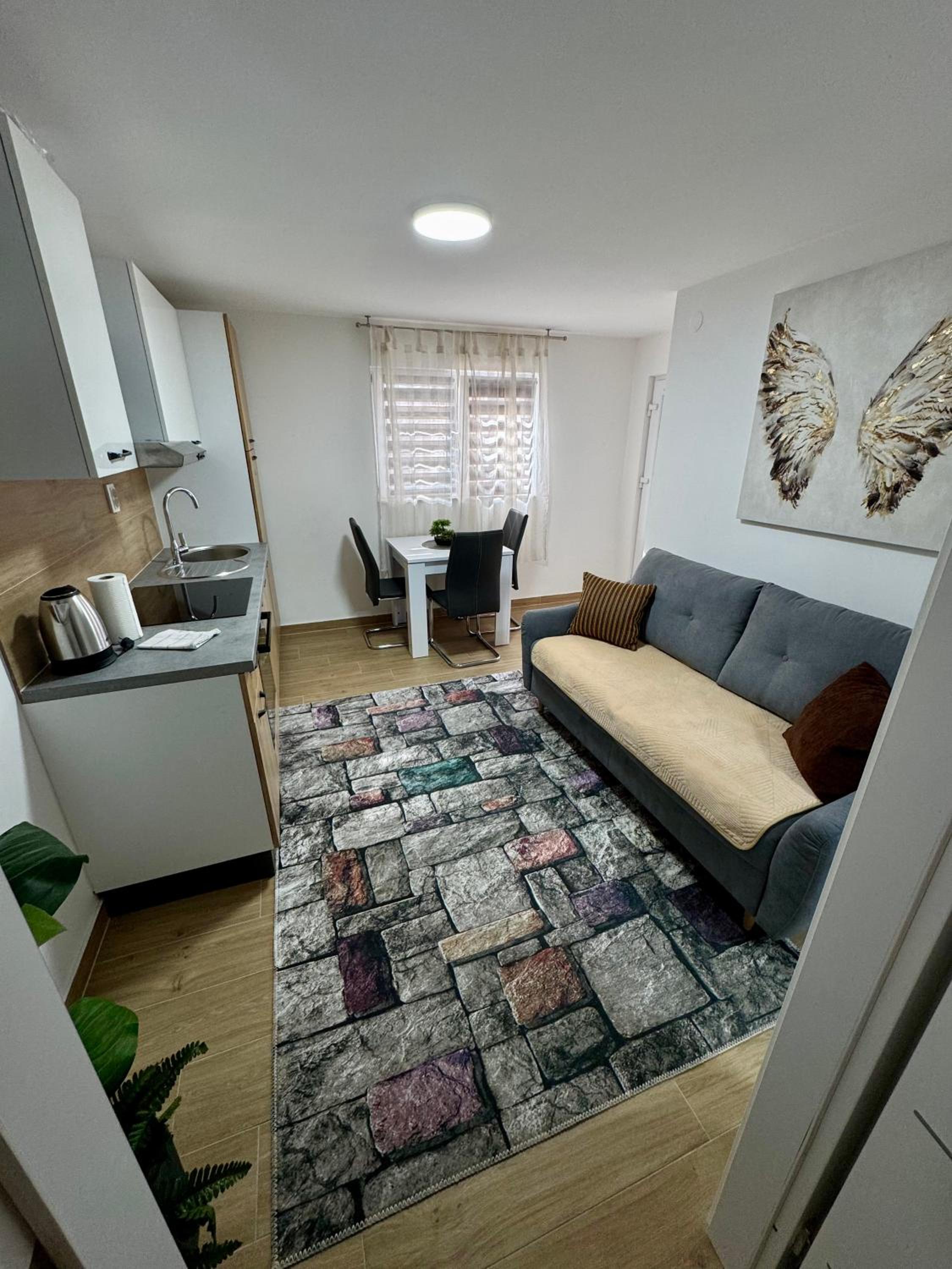 Apartment - Photo 4