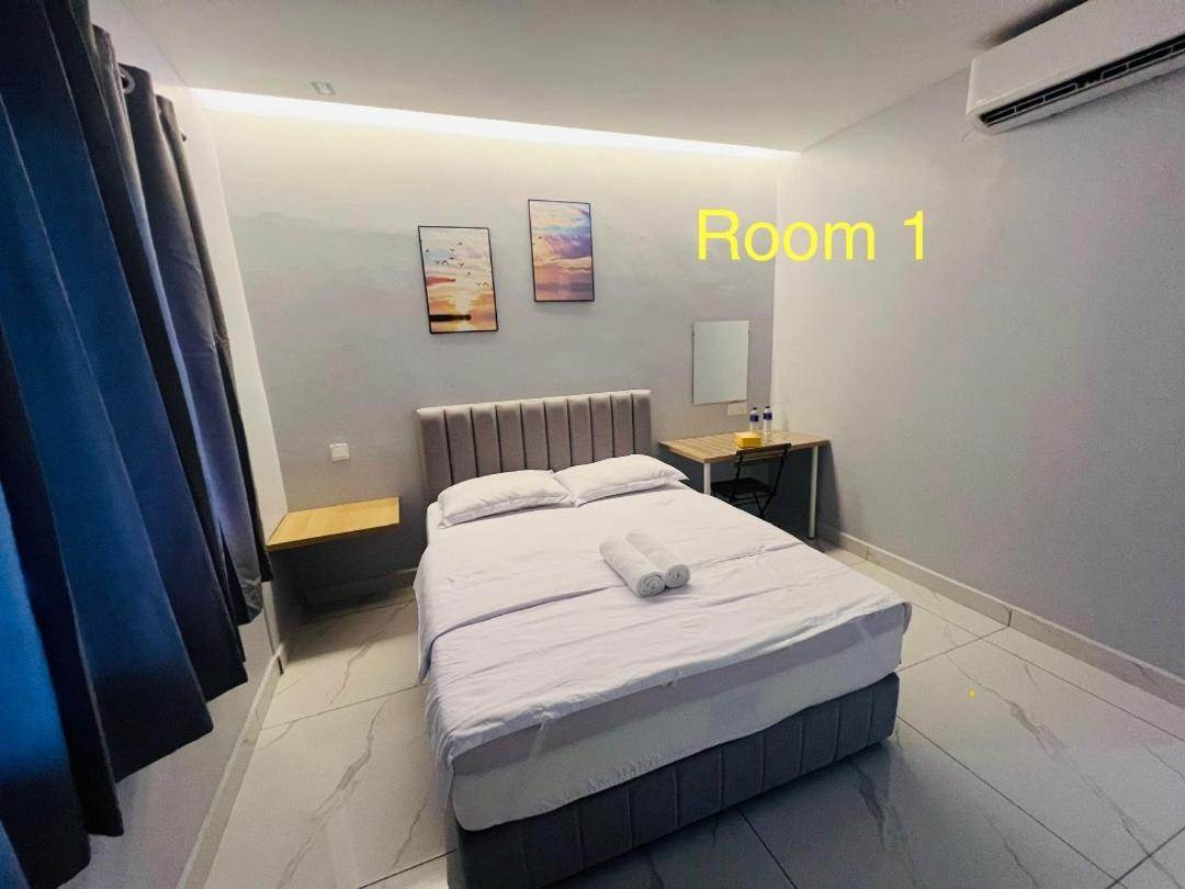 Three-Bedroom Suite - Photo 1