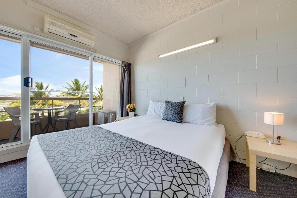 Budget Single Room photo 3