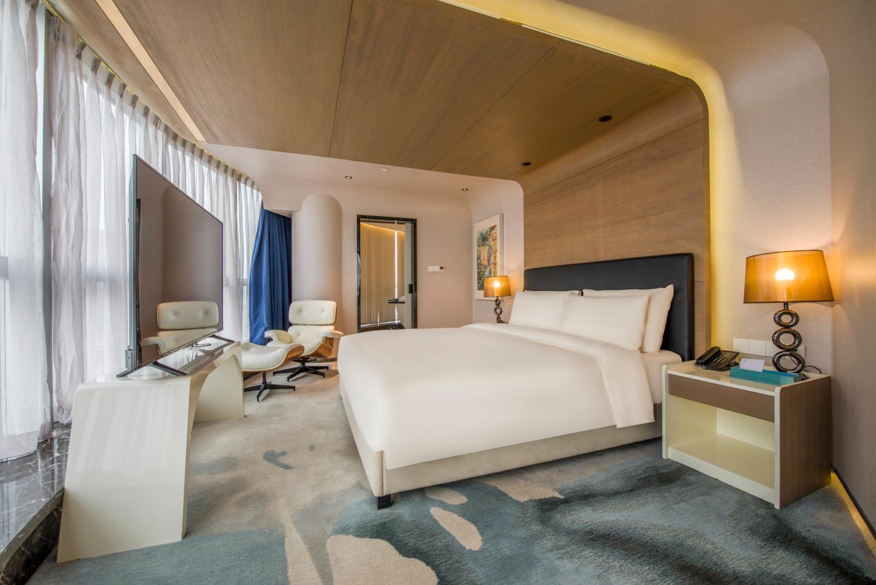 Premier Suite with River View photo 3