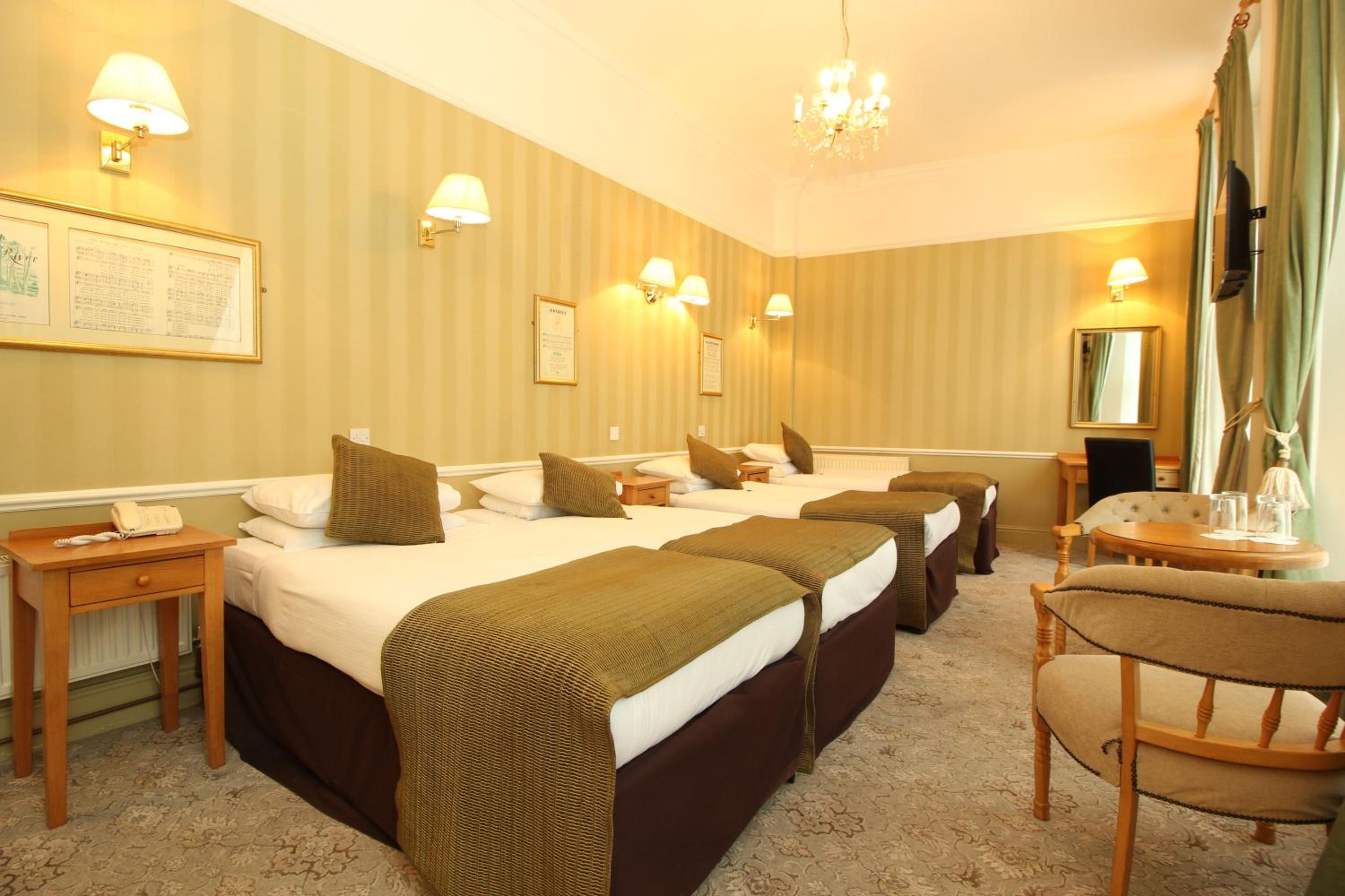 Quadruple Room photo 1