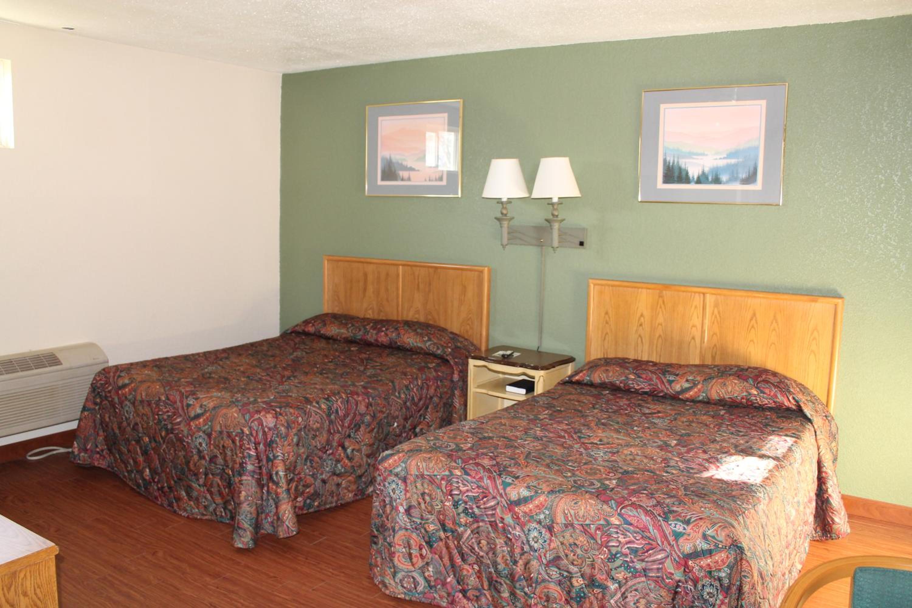 Double Room with Two Double Beds - Non-Smoking photo 1
