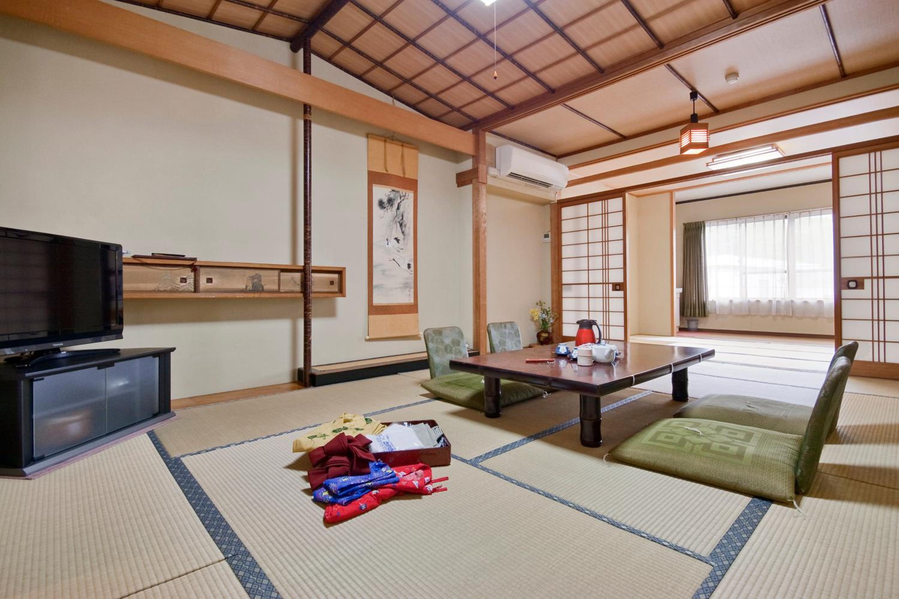 Japanese-Style Standard Room - Photo 1