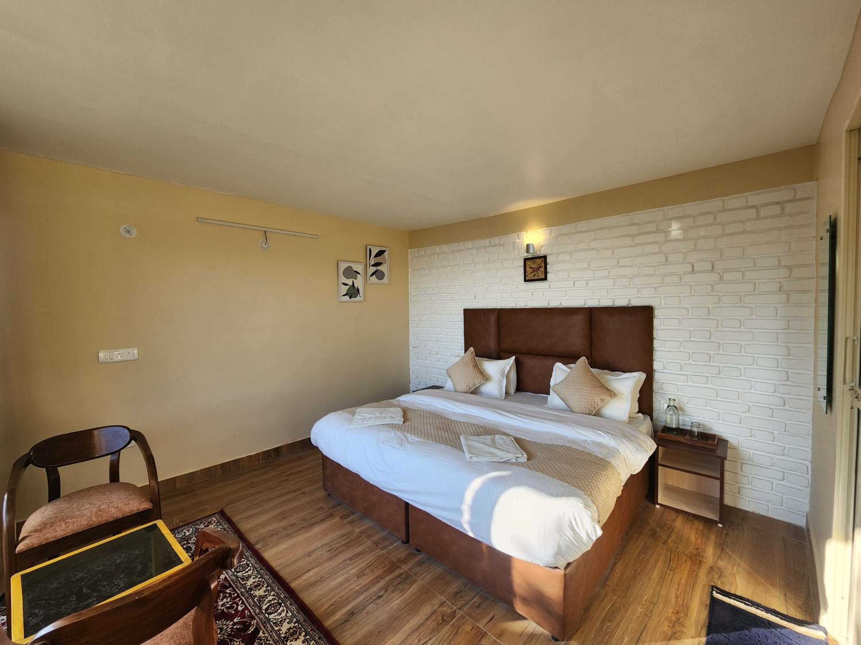 Quadruple Room with Mountain View