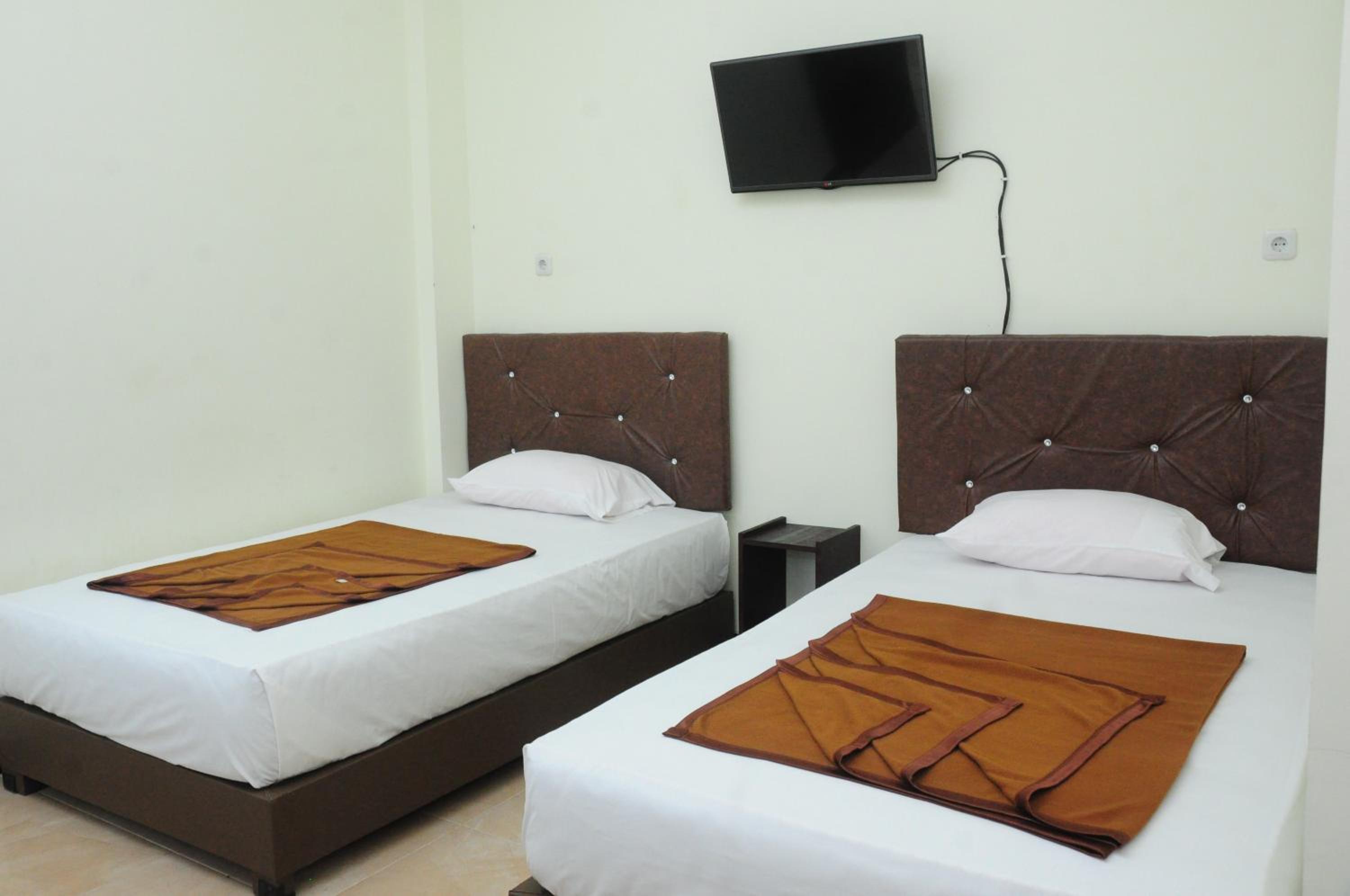 Superior Twin Room - Photo 4