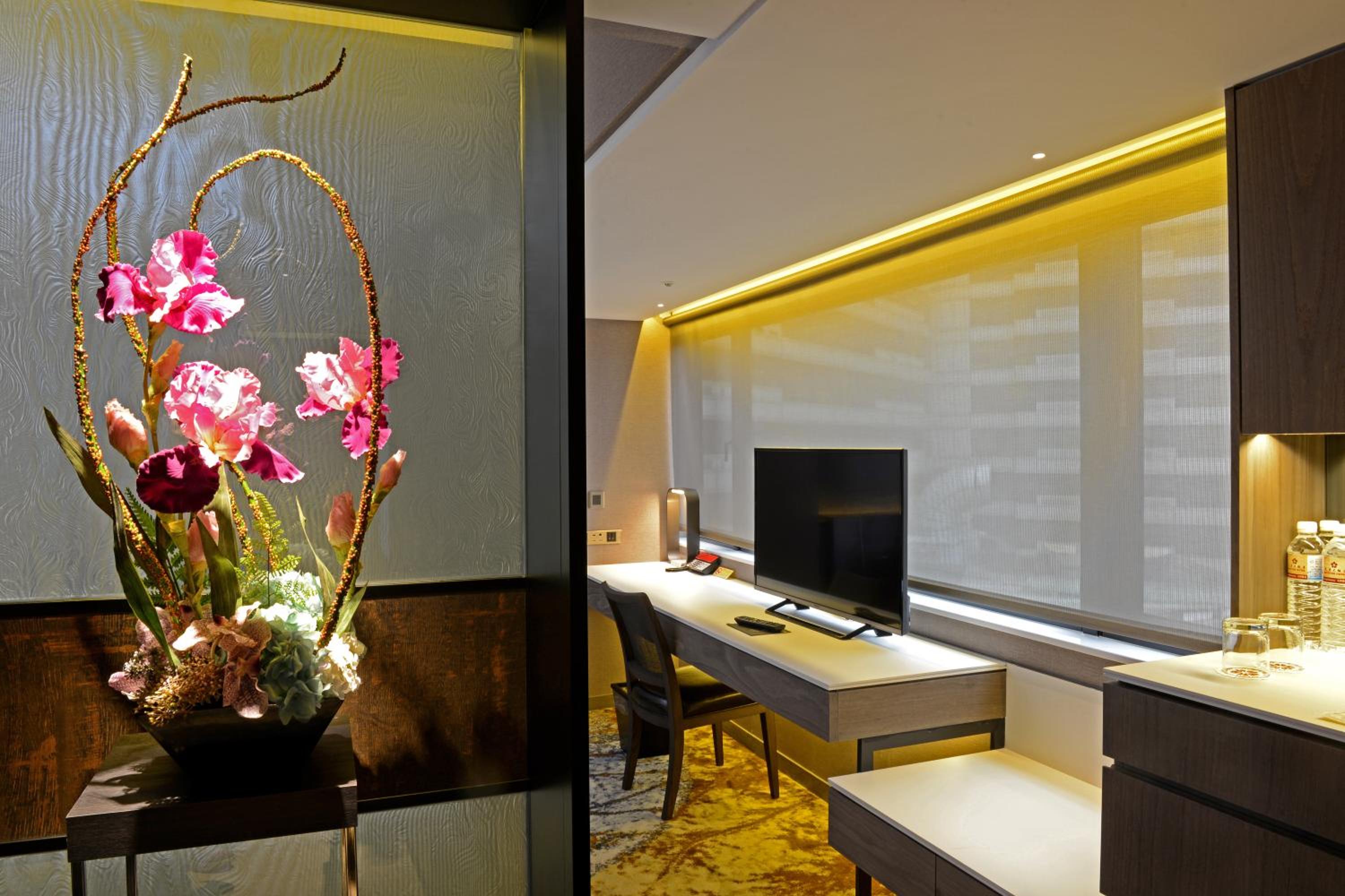 Staycation Offer - Deluxe Single Room with Early Check-in and Late Check-out thumbnail 6