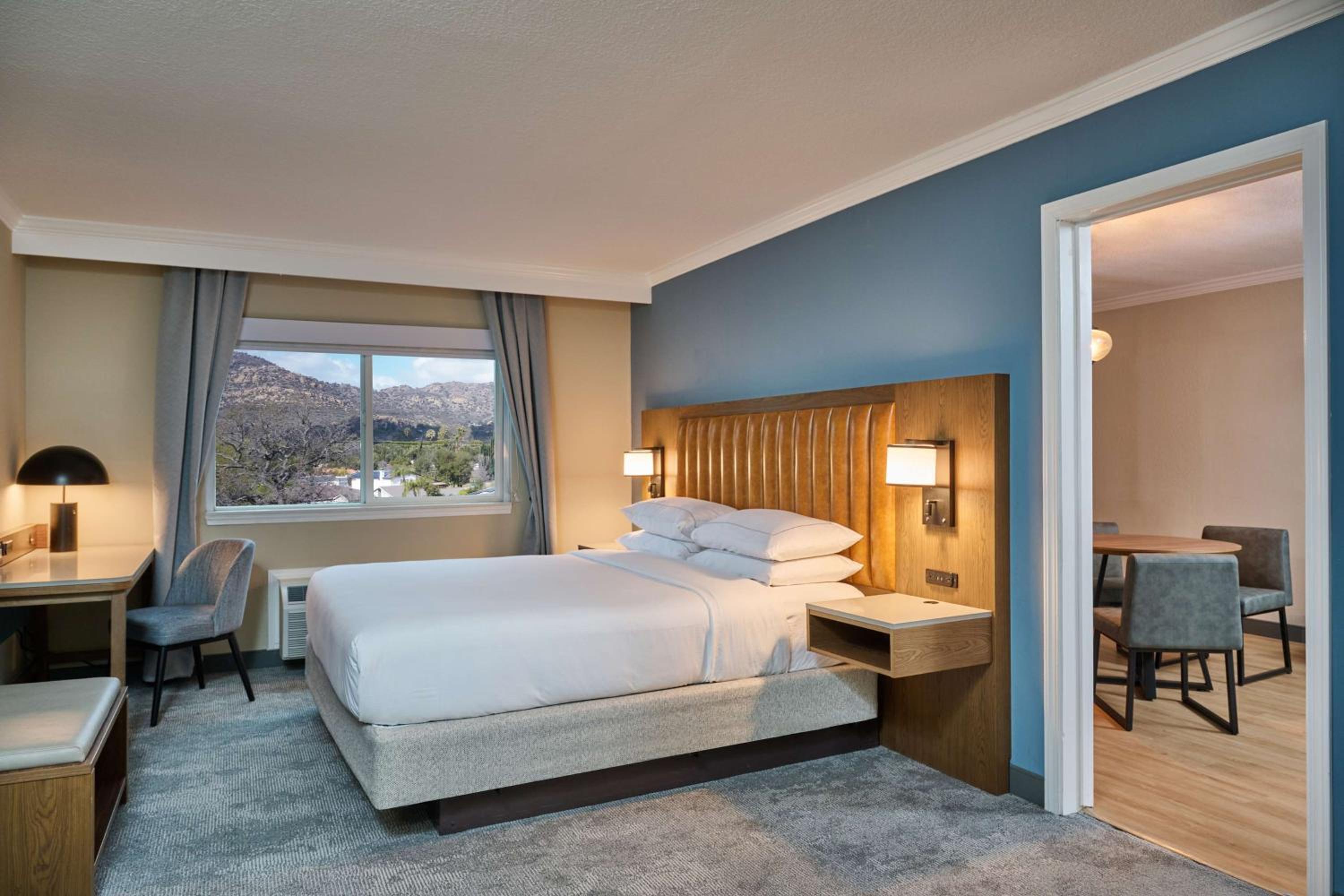 Two-Room King Suite with Kitchen - Photo 1