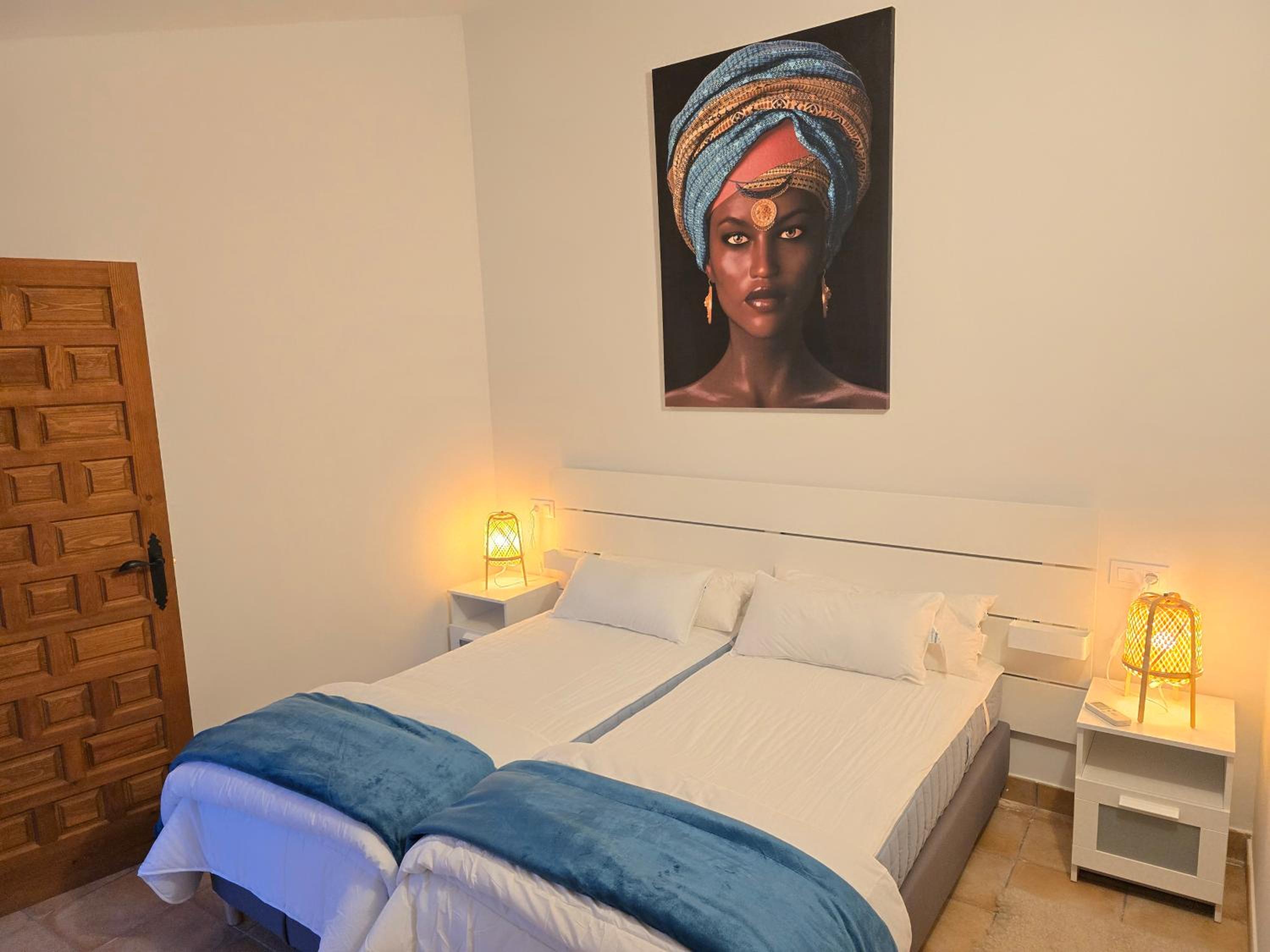 One-Bedroom Apartment with River View - Photo 2