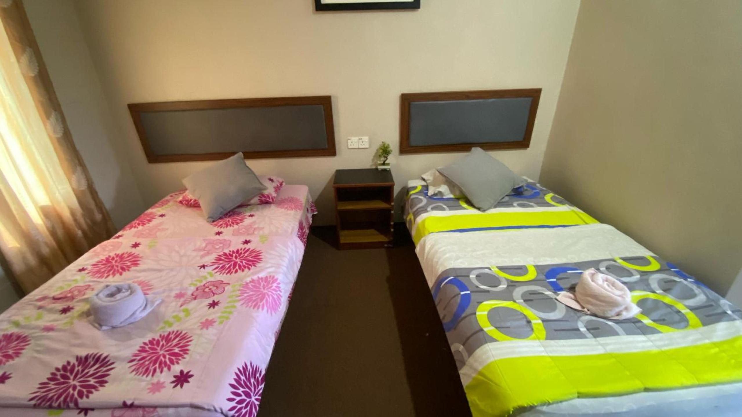 Standard Twin Room