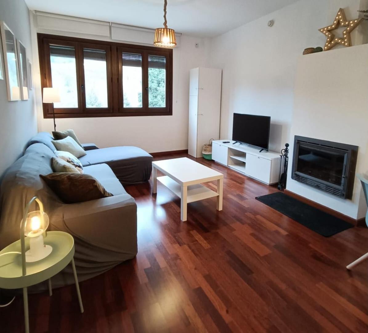 Two-Bedroom Apartment with Mountain View