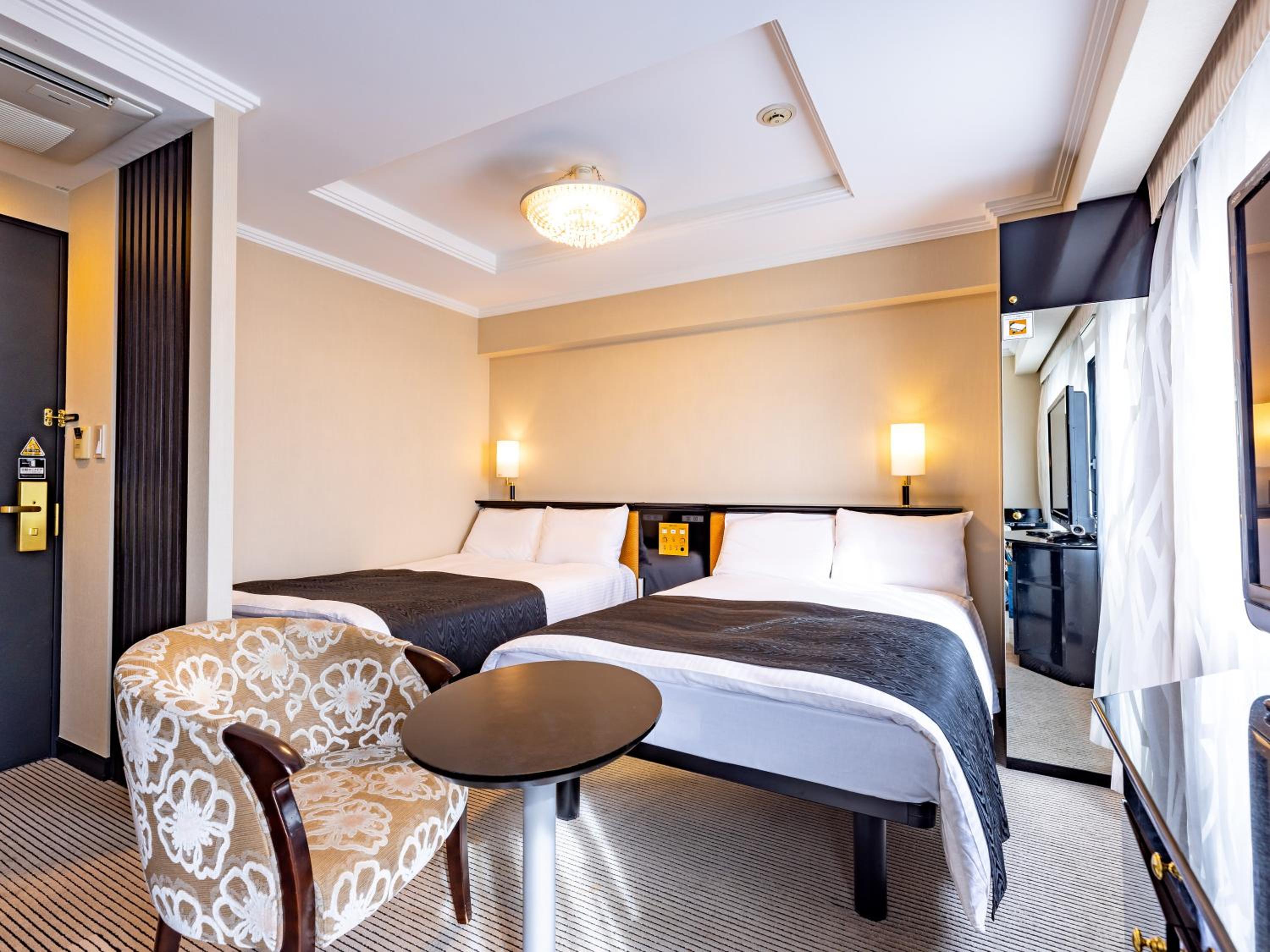 Deluxe Twin Room - Non-Smoking photo 1