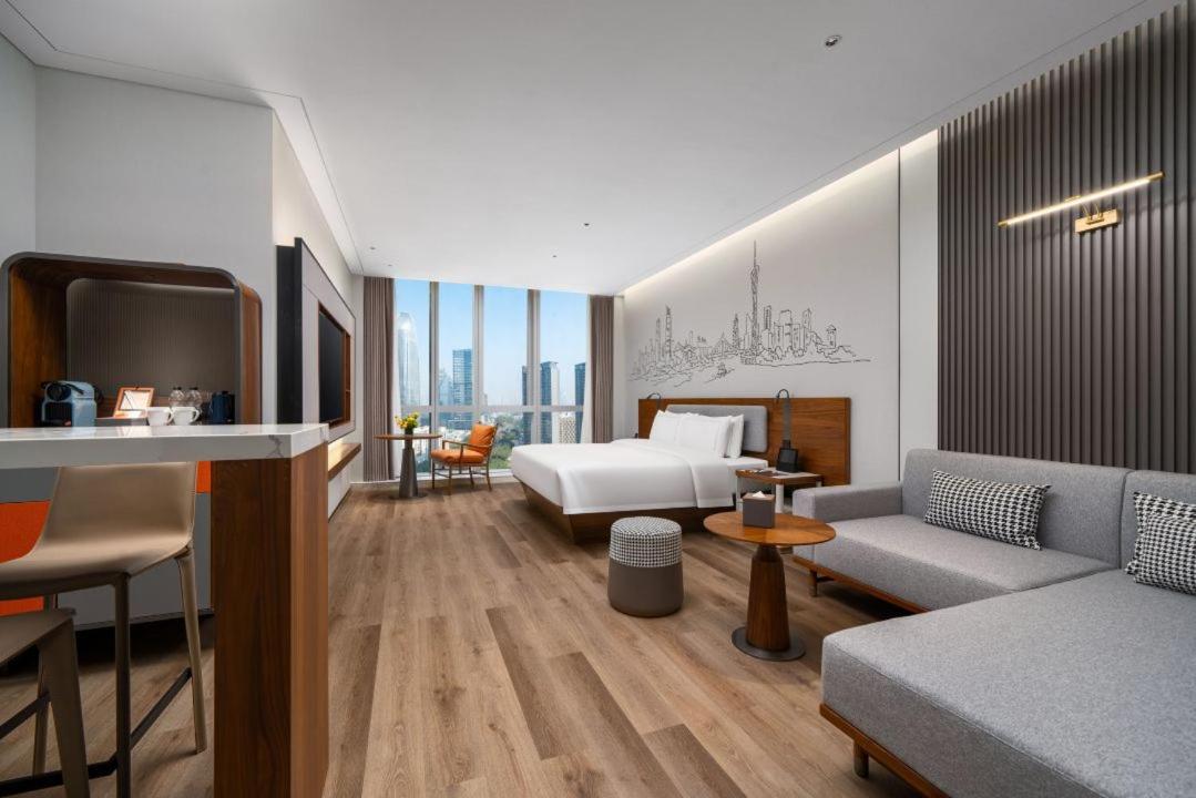 Executive Grand King