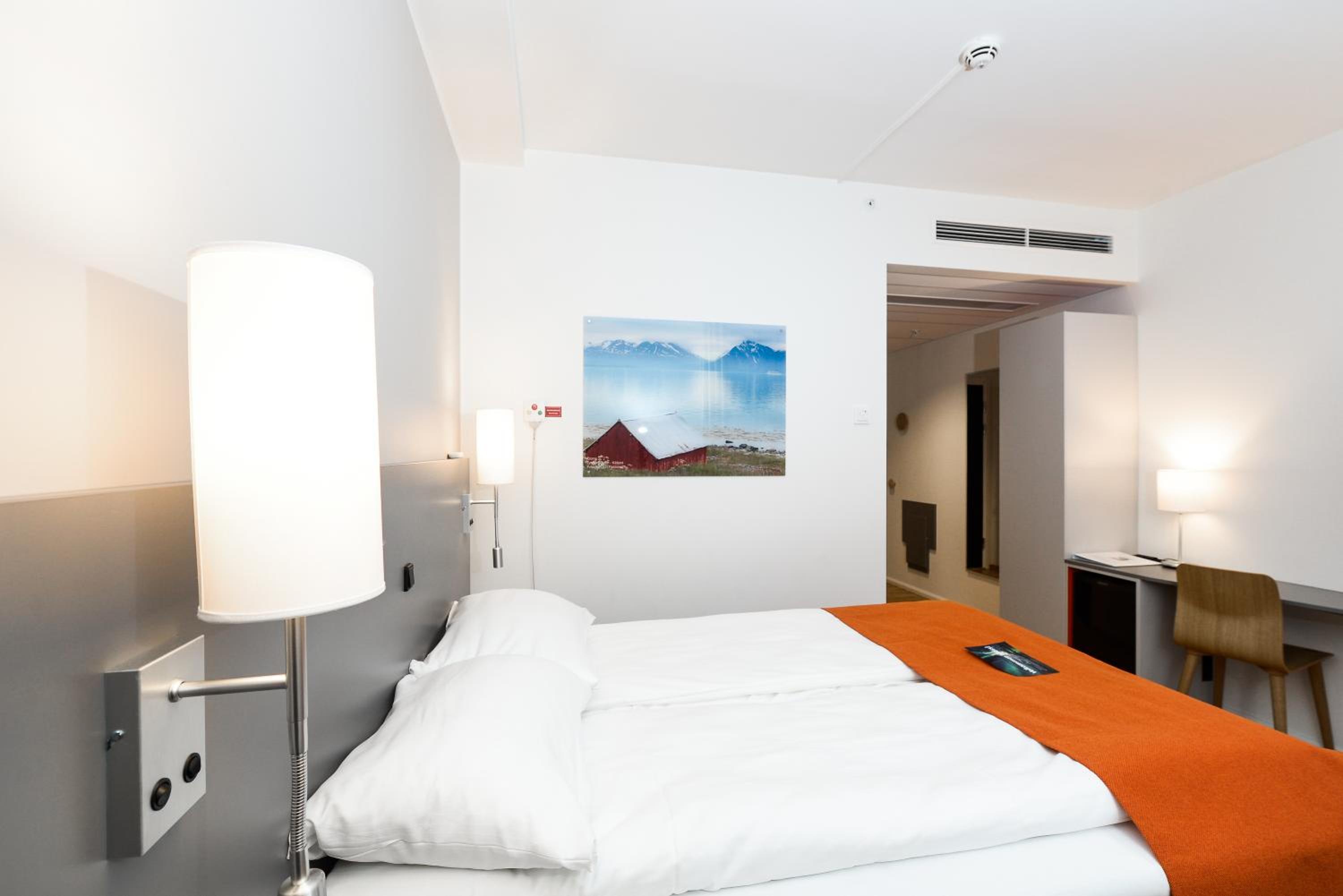Standard Twin Room photo 1