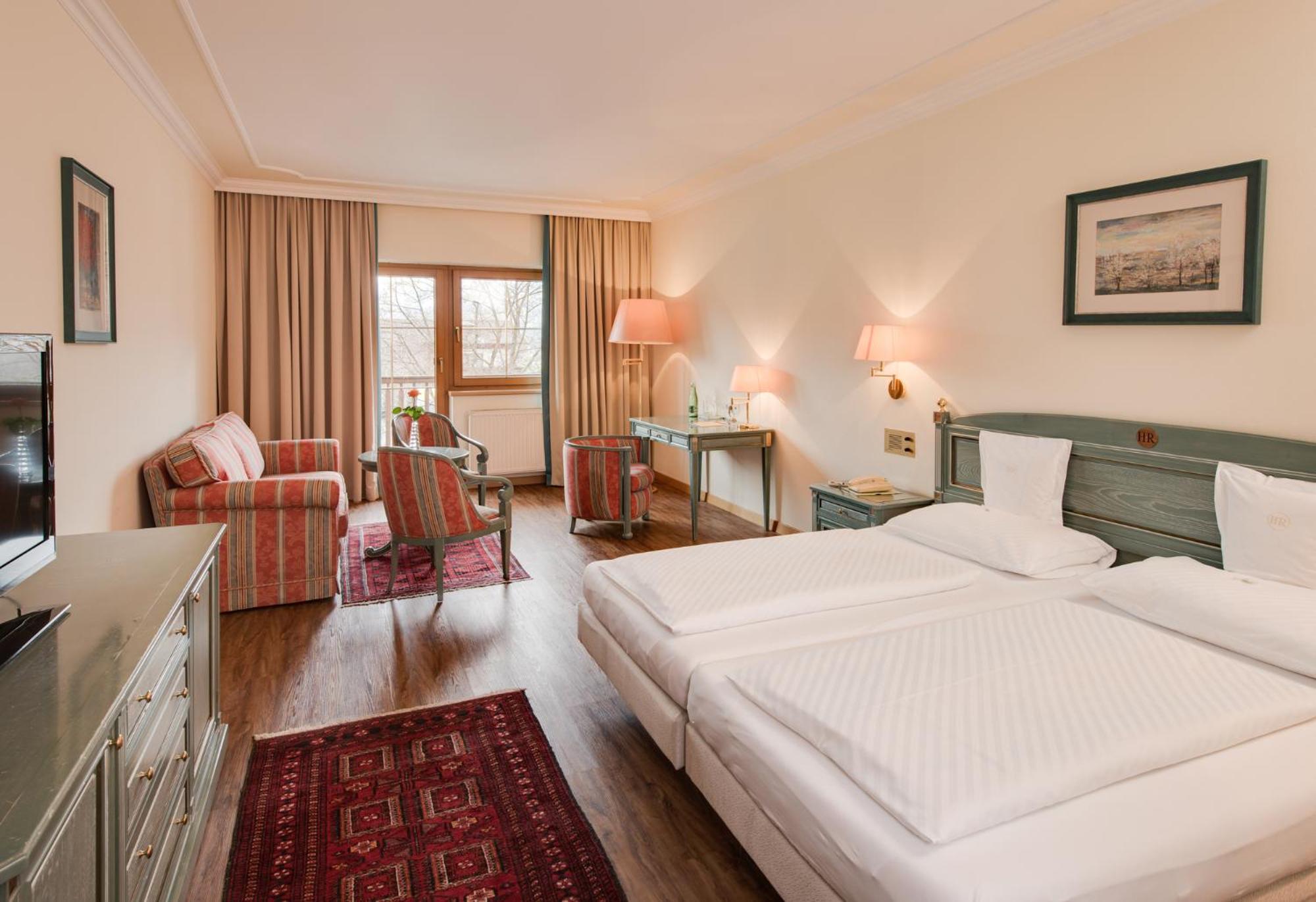 Business Double Room with Balcony photo 1