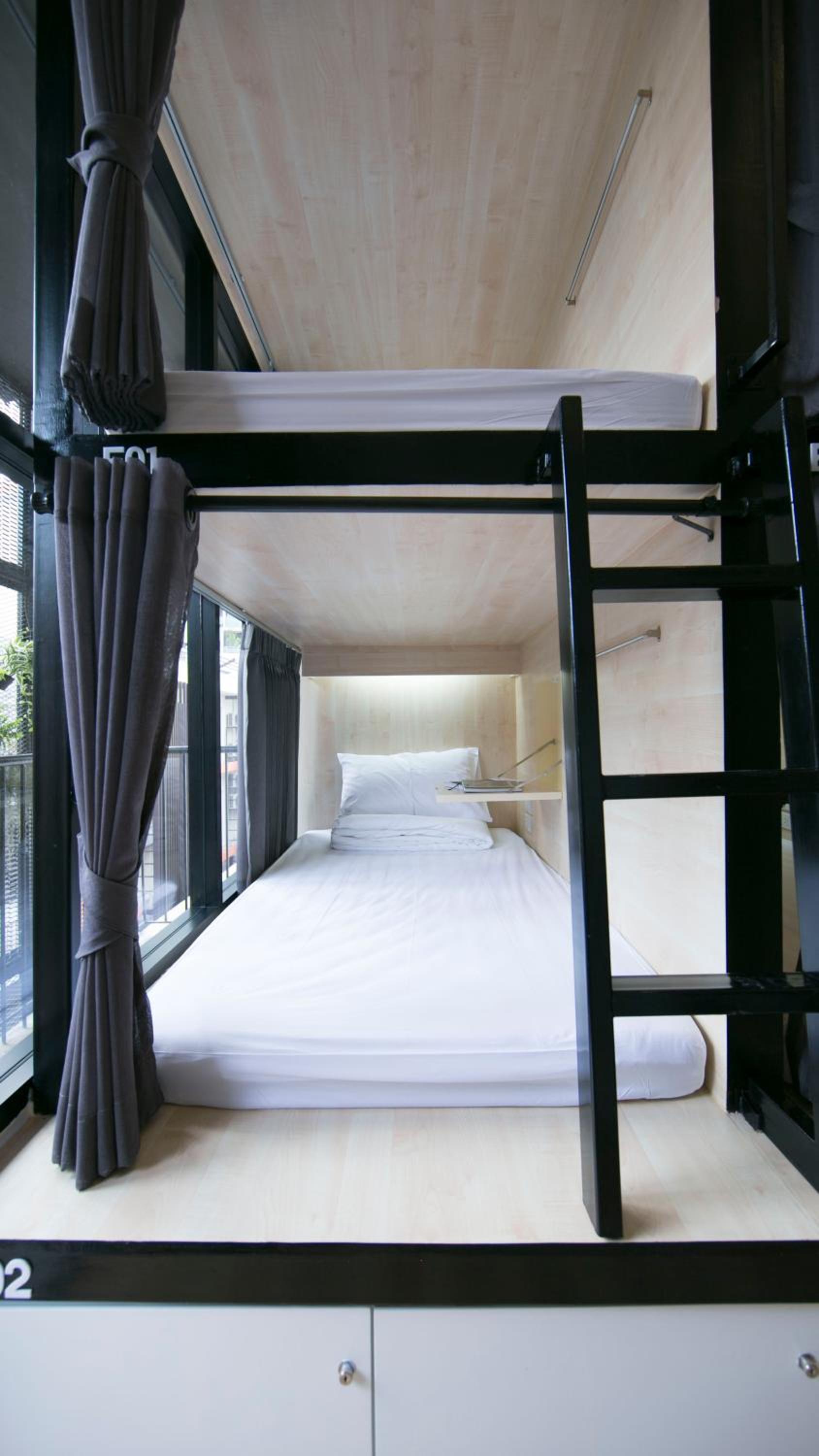 Bed in 8-Bed Mixed Dormitory Room photo 1