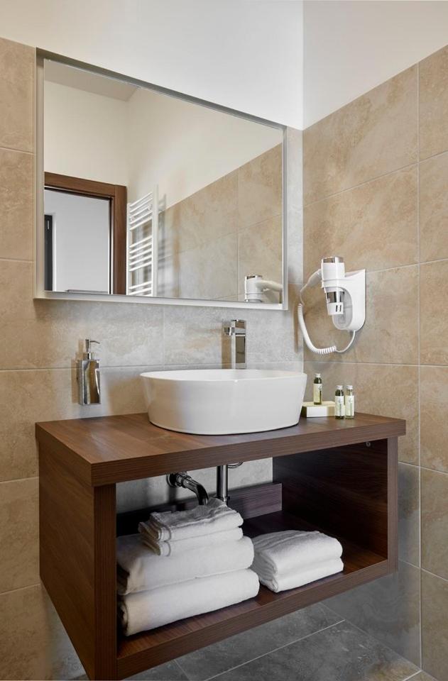 Double or Twin Room with Private Bathroom