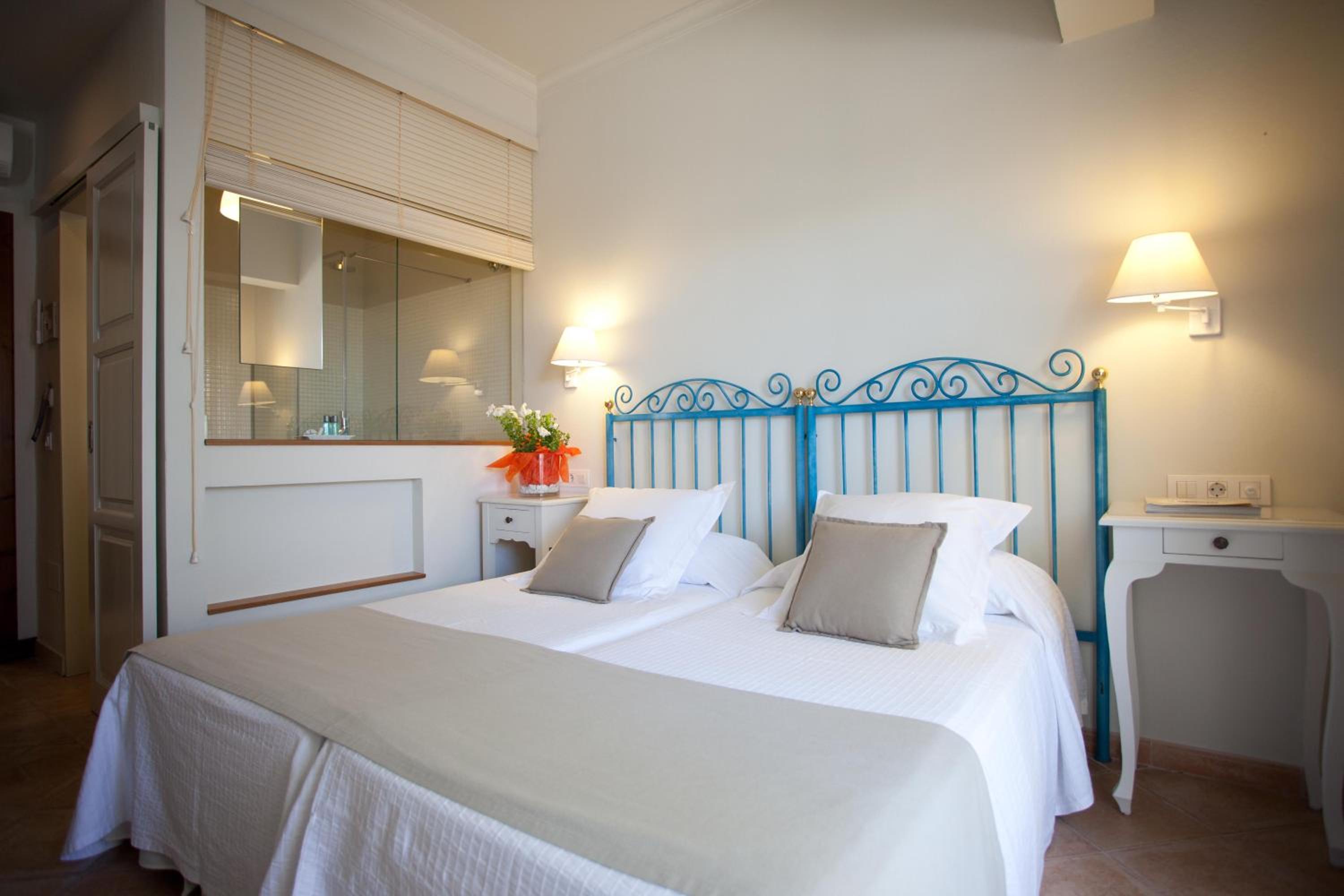 Double Room with Garden View - Photo 1