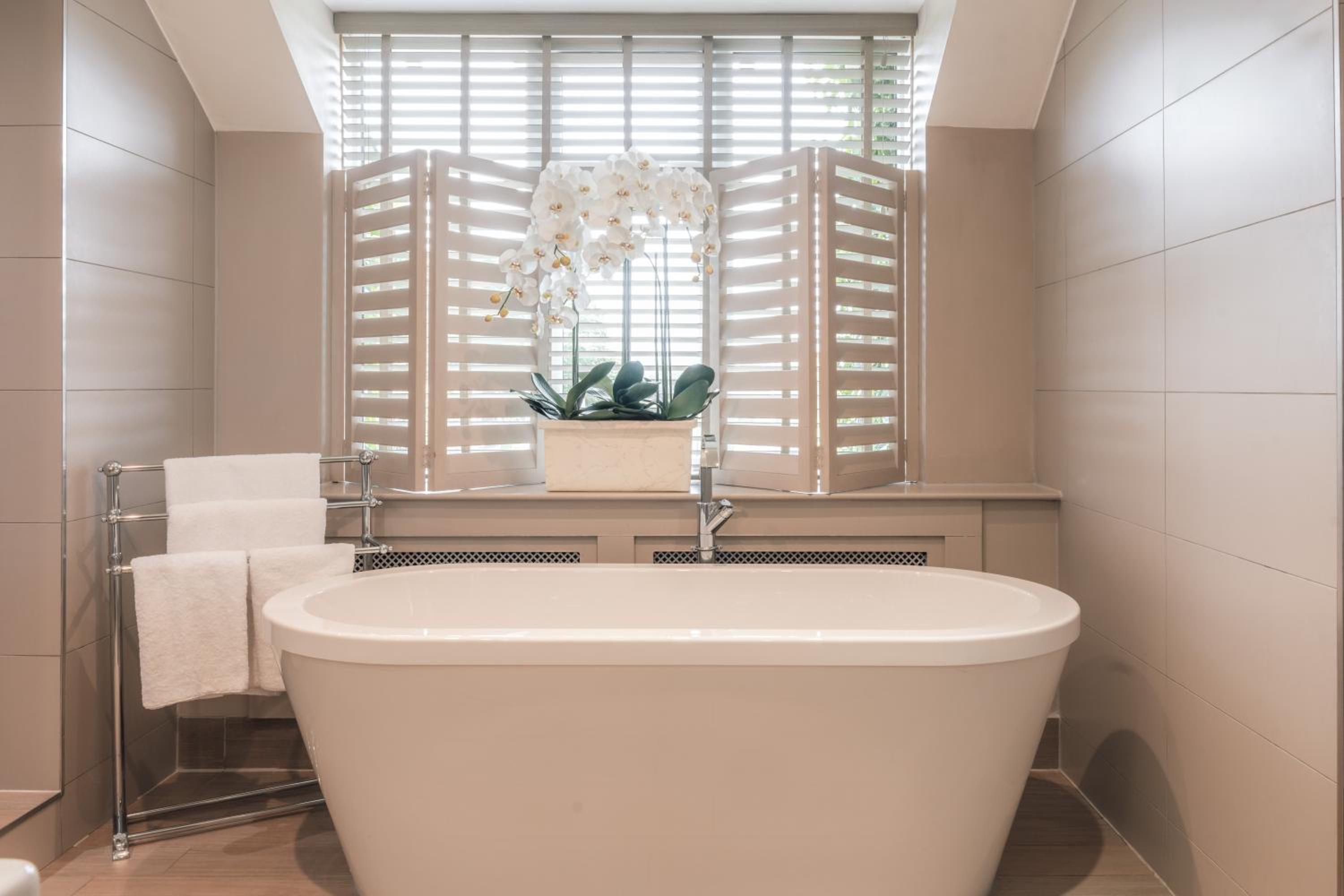 Manor House Suite photo 1