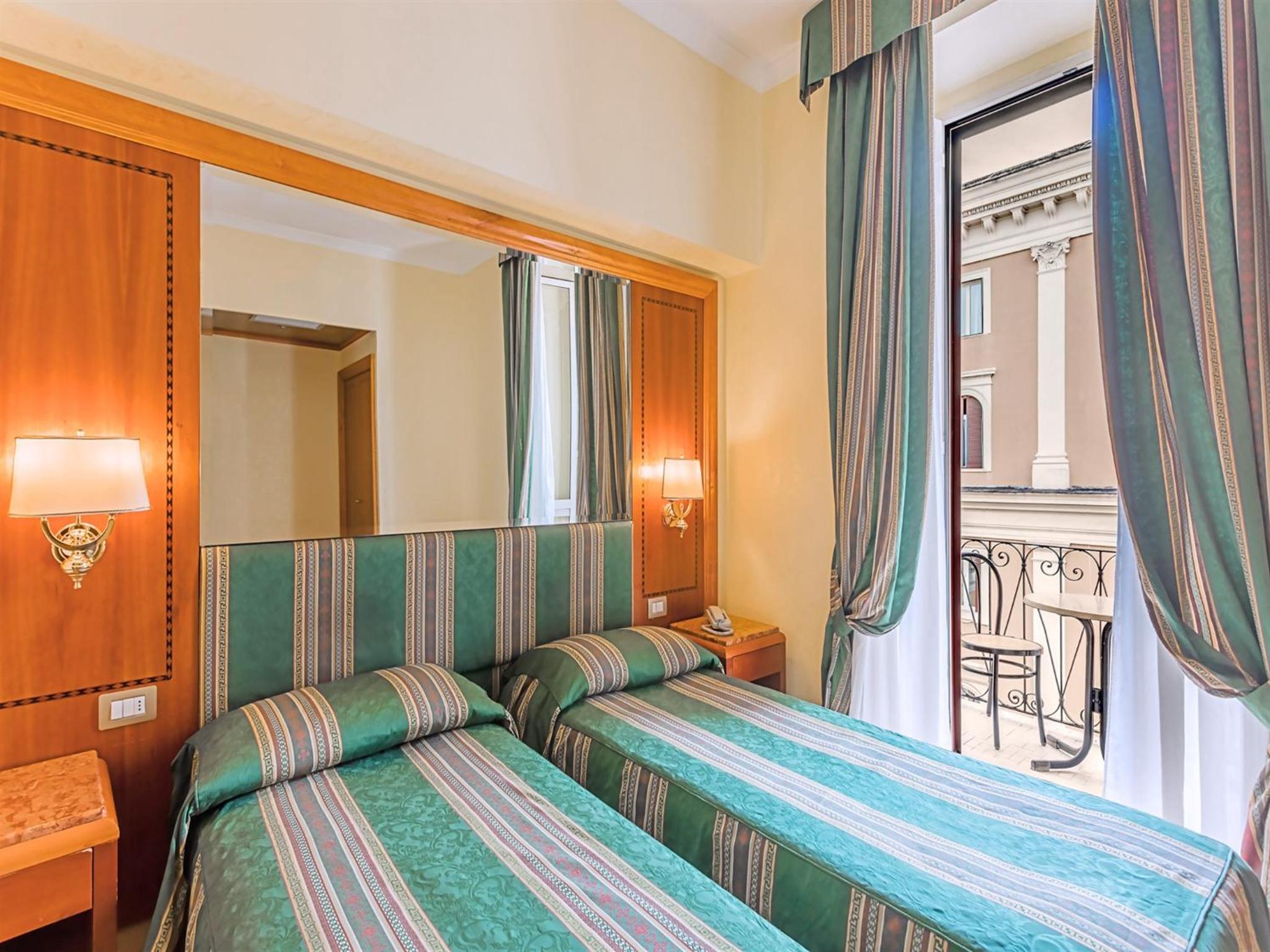 Standard Double or Twin Room photo 3