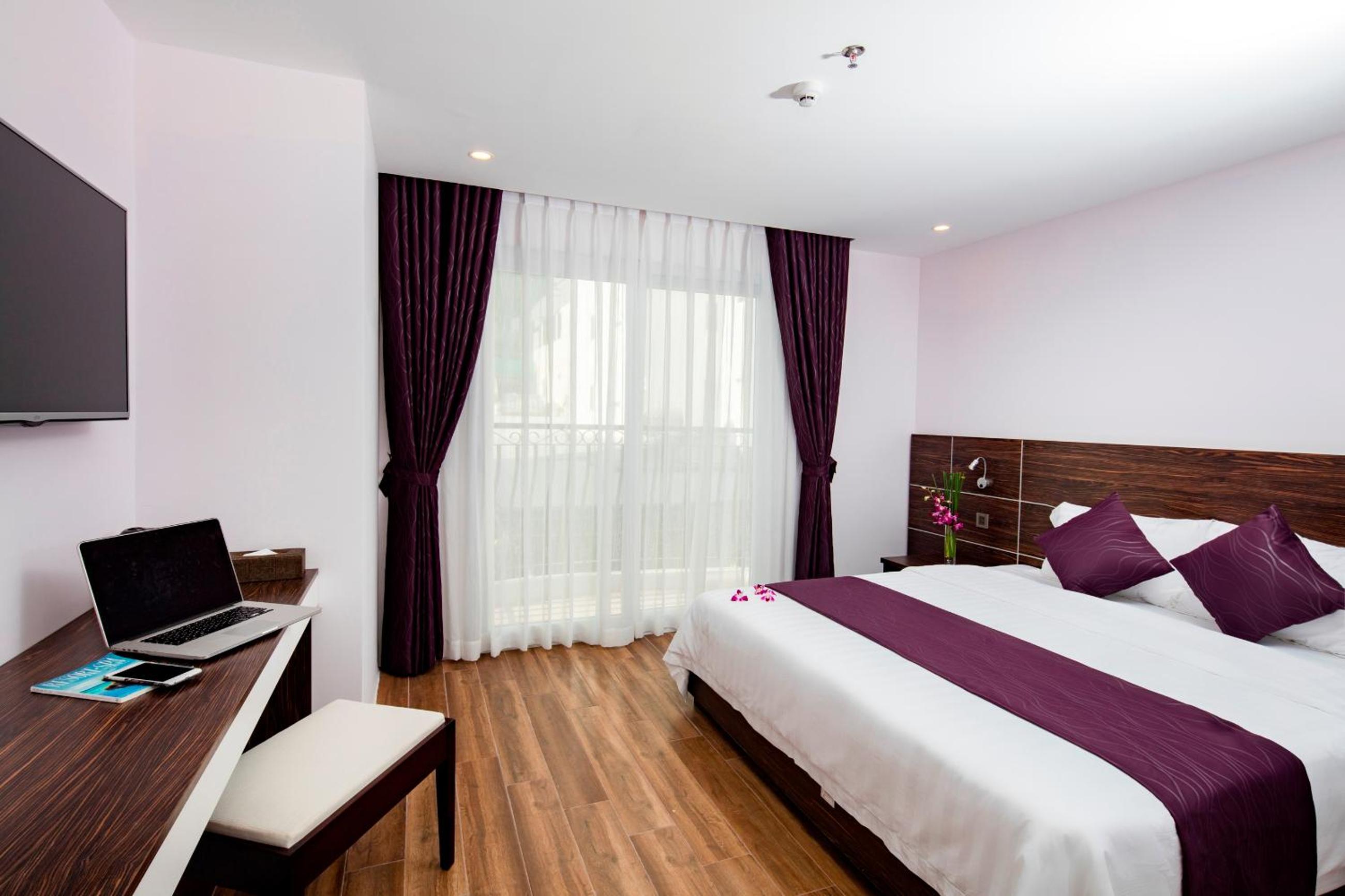Premier Deluxe Double Room With Balcony And City View photo 1