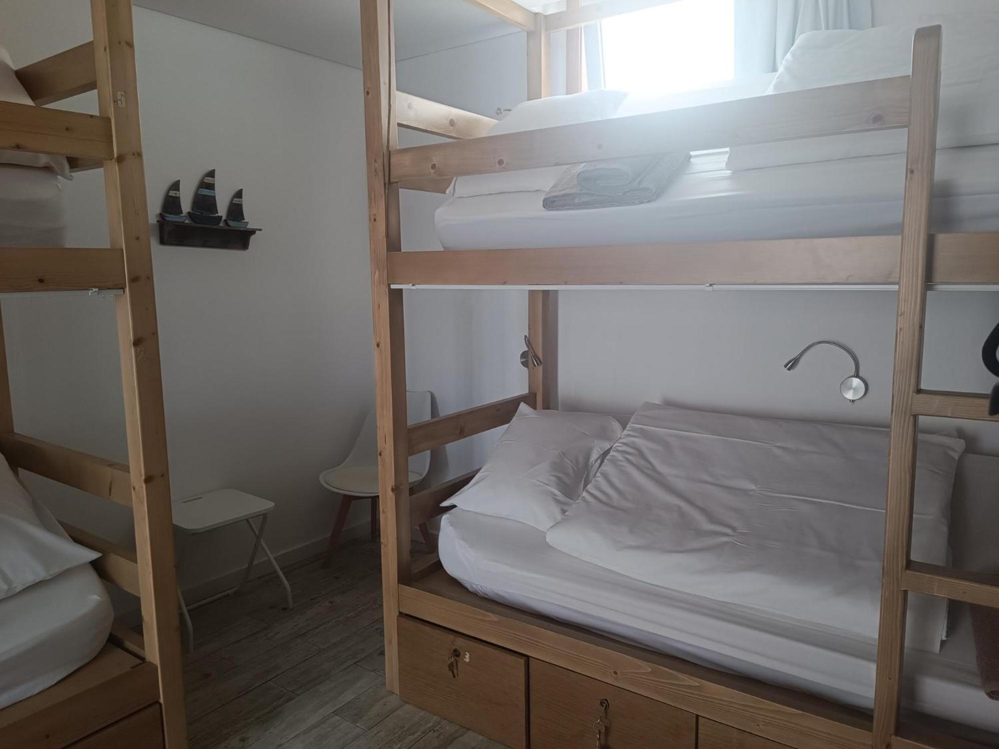 Bed in 6-Bed Mixed Dormitory Room photo 1