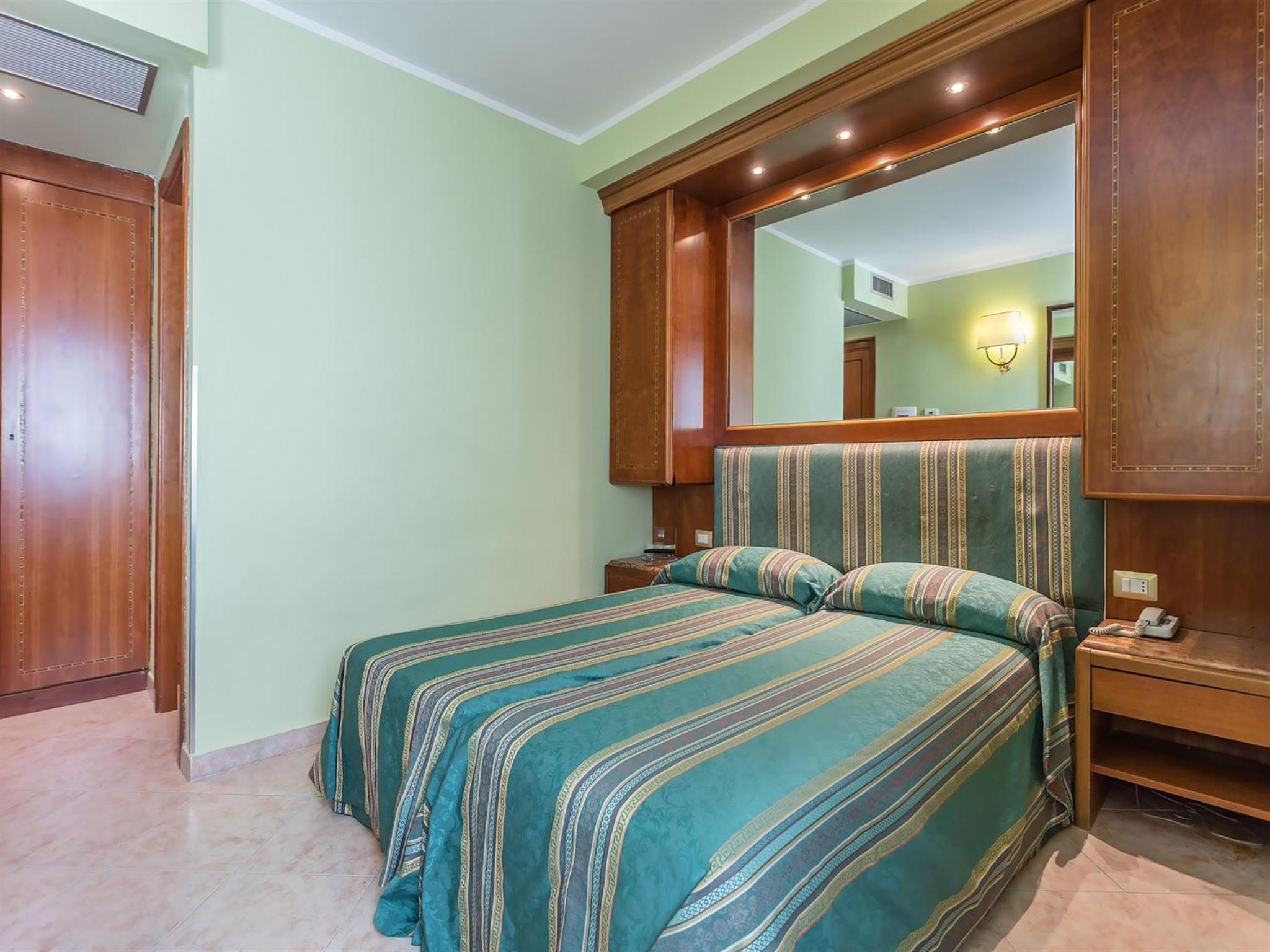 Raeli Hotel Siracusa — photo 73