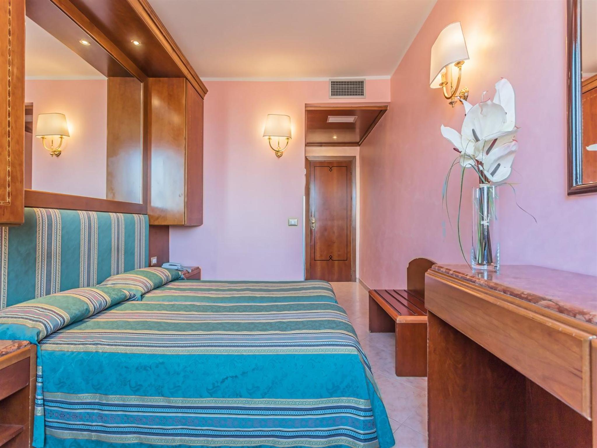 Raeli Hotel Siracusa — photo 77