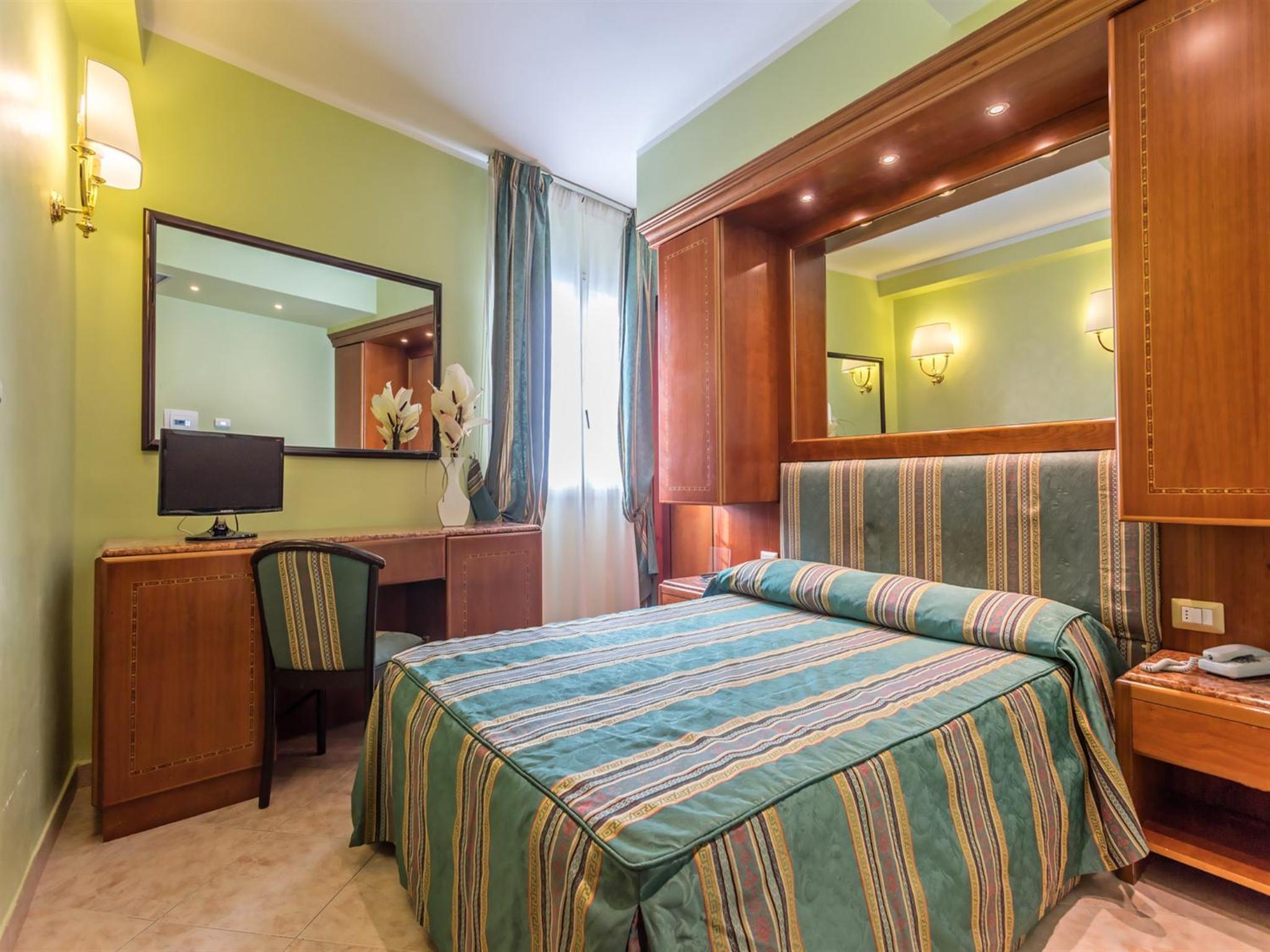 Economy Double or Twin Room photo 1