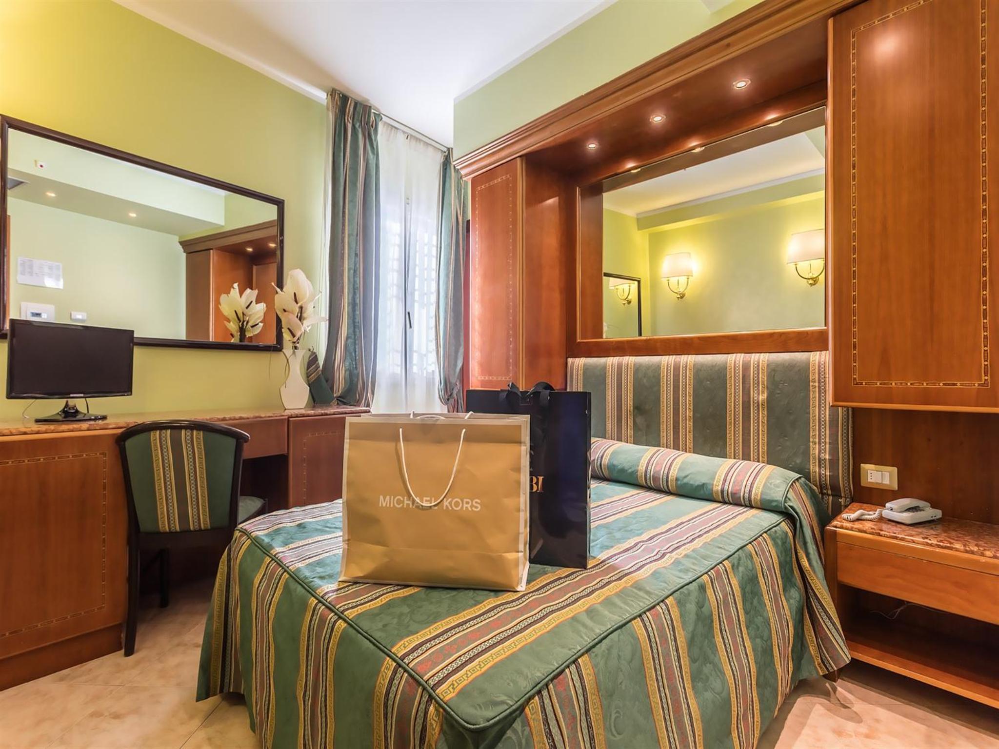 Economy Double or Twin Room photo 3