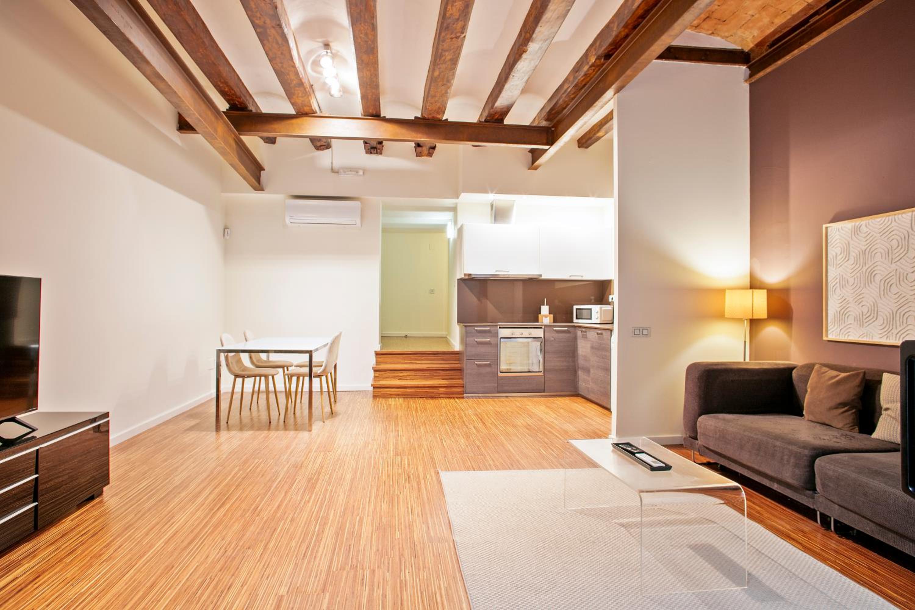 One-Bedroom Apartment with Terrace photo 3