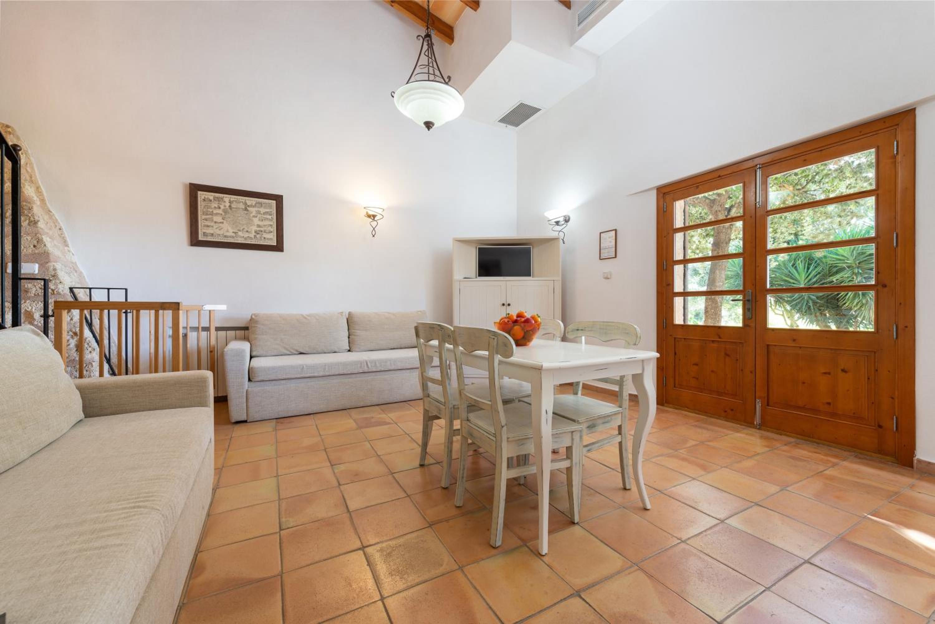 Maisonette photo 1