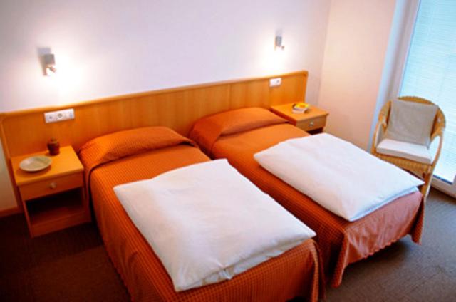 Double or Twin Room with Balcony photo 2