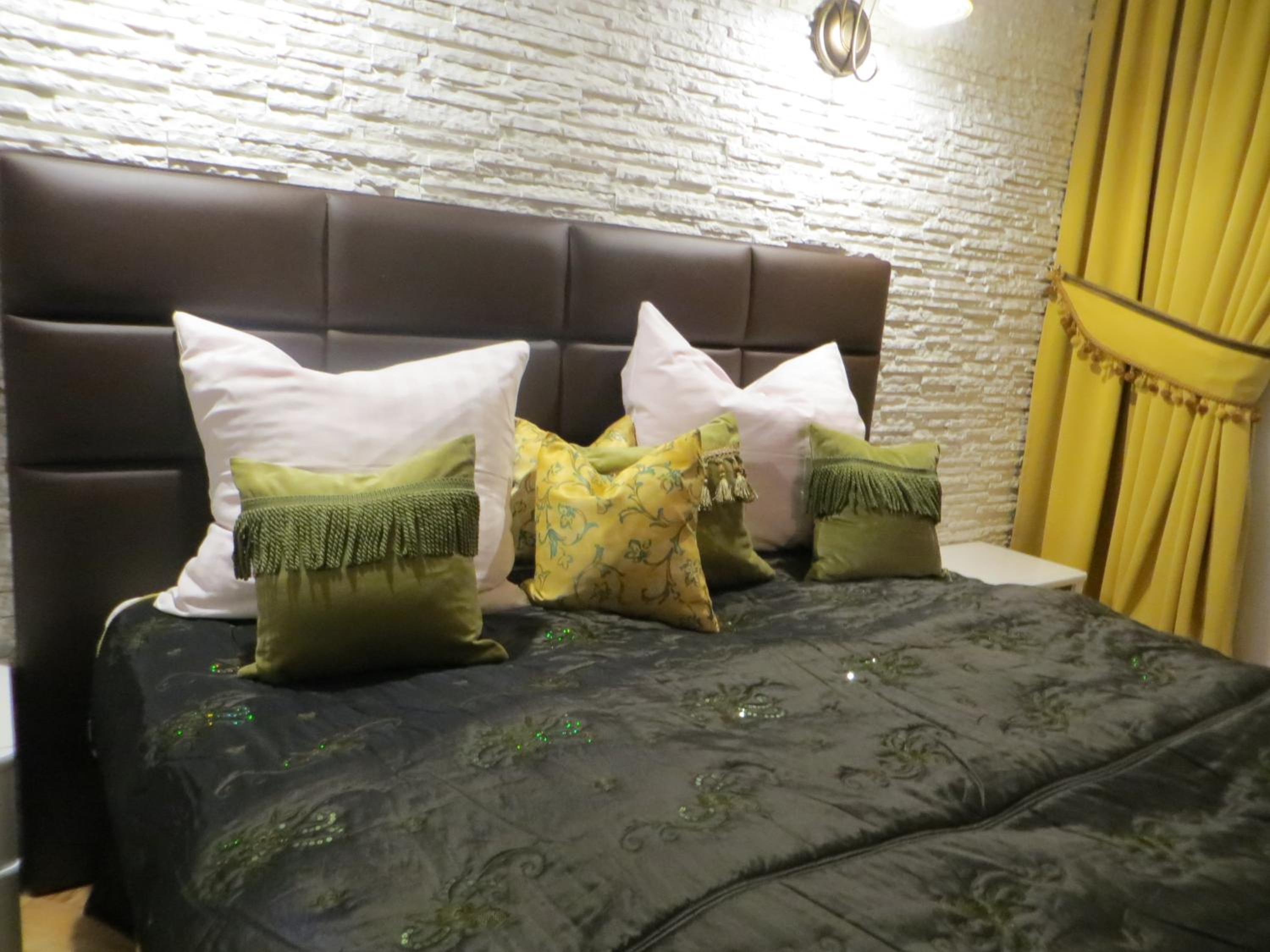 Double Room - Photo 5