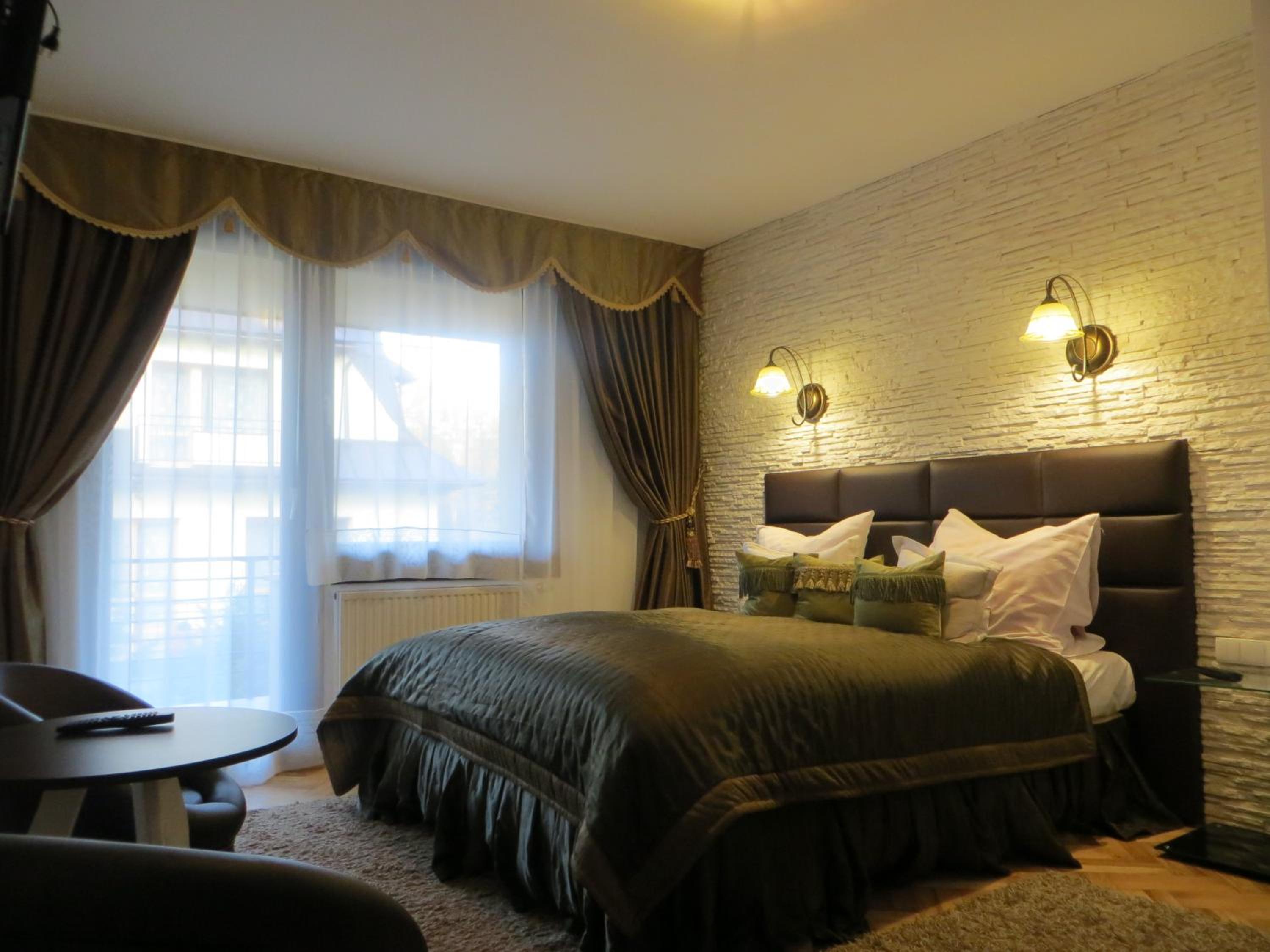 Triple Room with Balcony - Photo 4