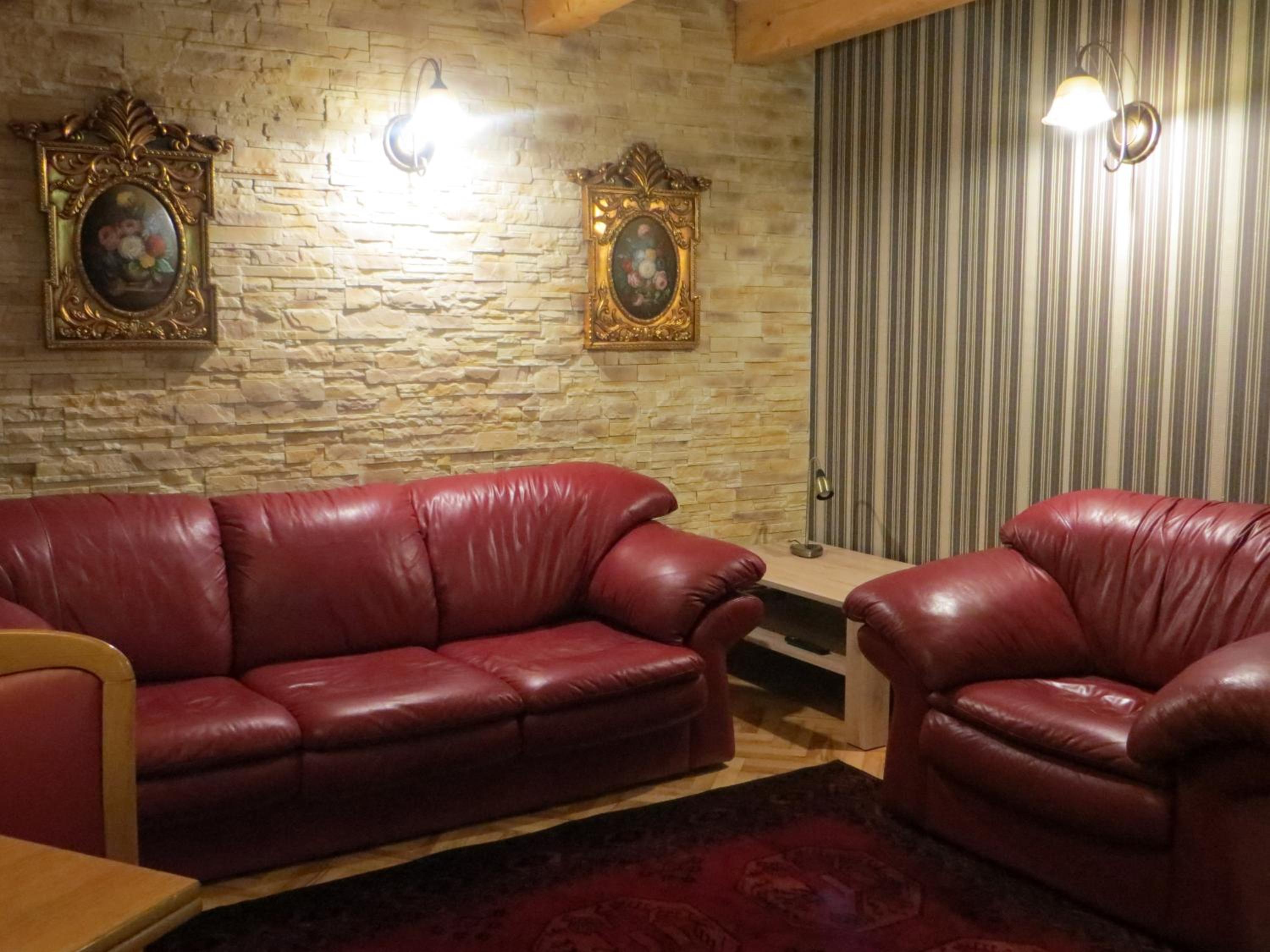 Family Suite with Balcony(2 bedroom & 1 living room) - Photo 5