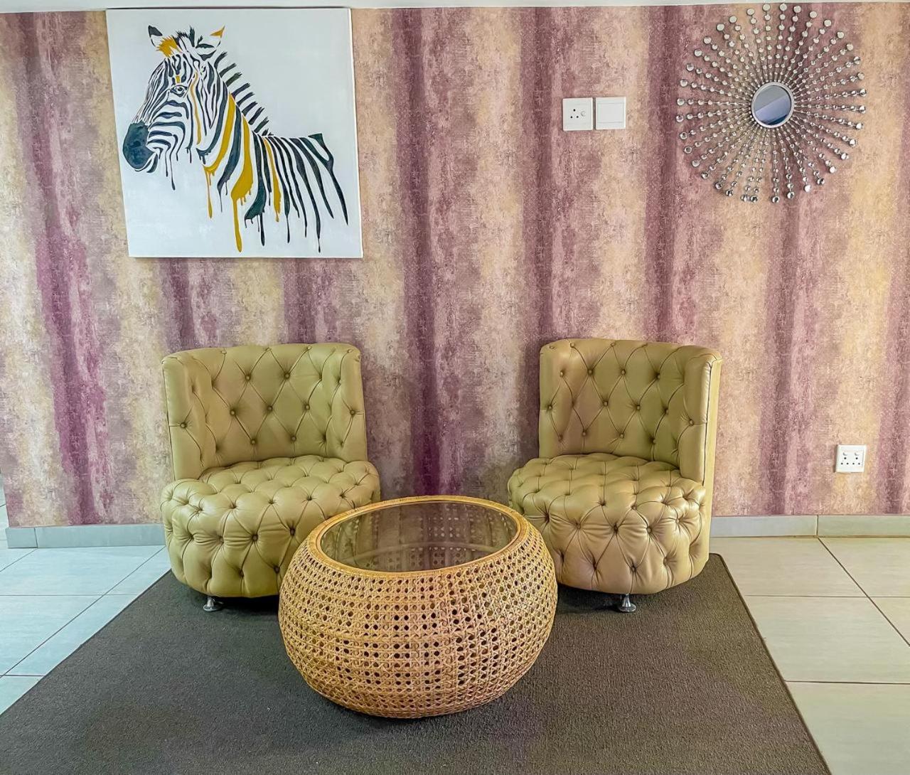 Double Room - Photo 9