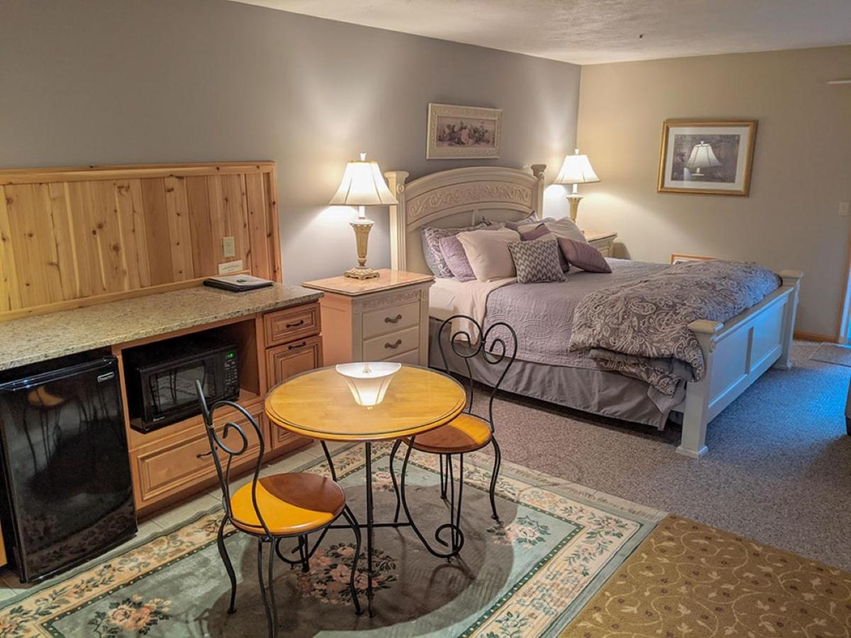 Budget Twin Room photo 3