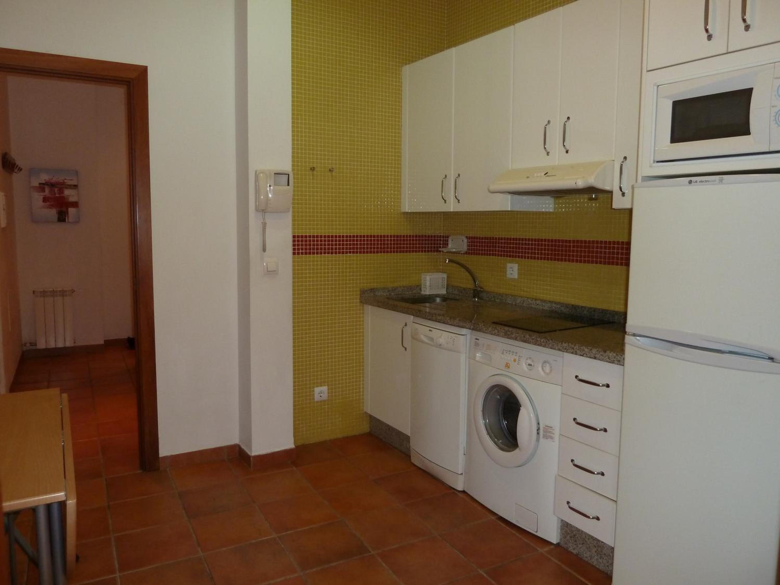 One-Bedroom Apartment A - Photo 7