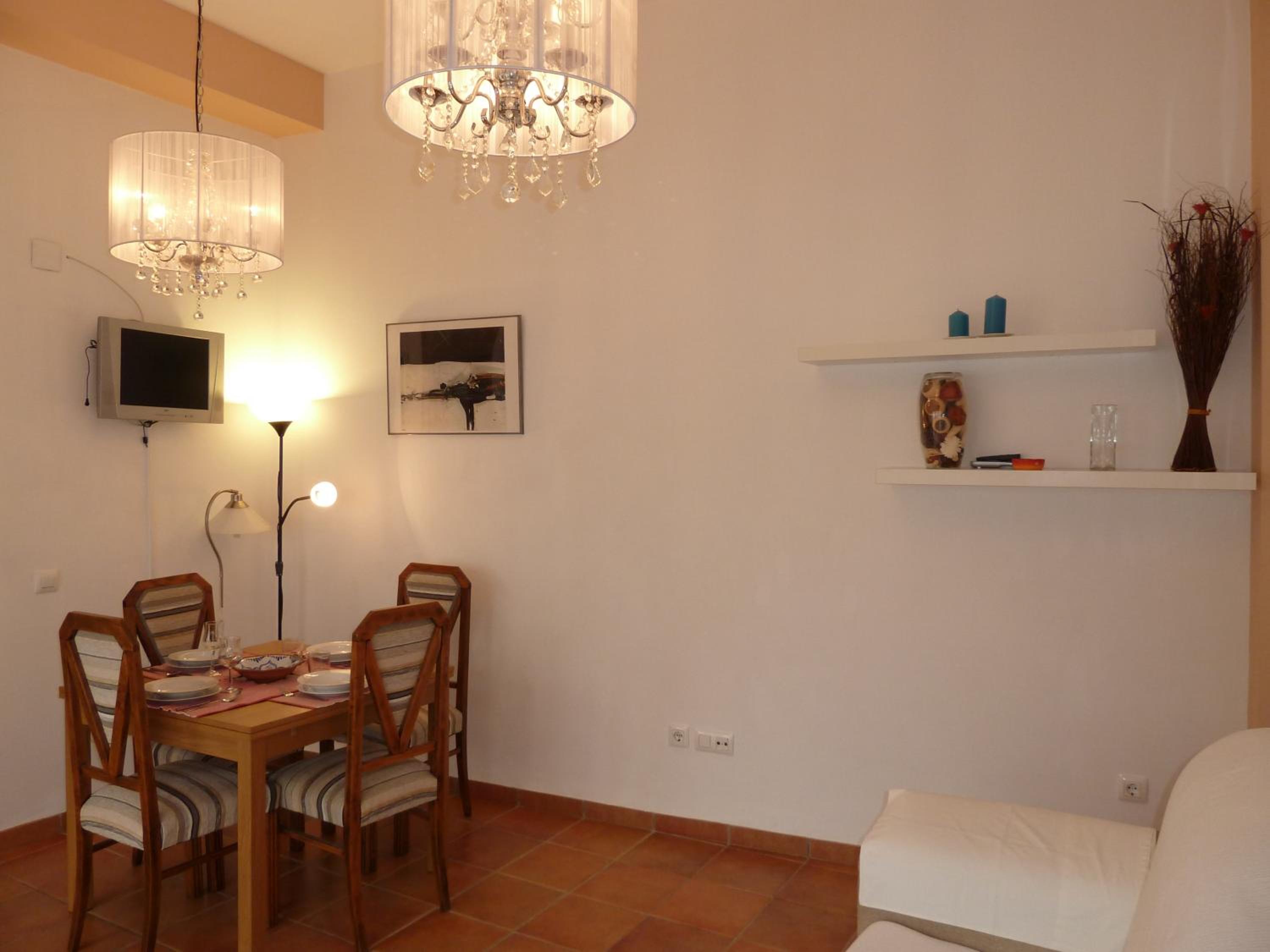 One-Bedroom Apartment A - Photo 12