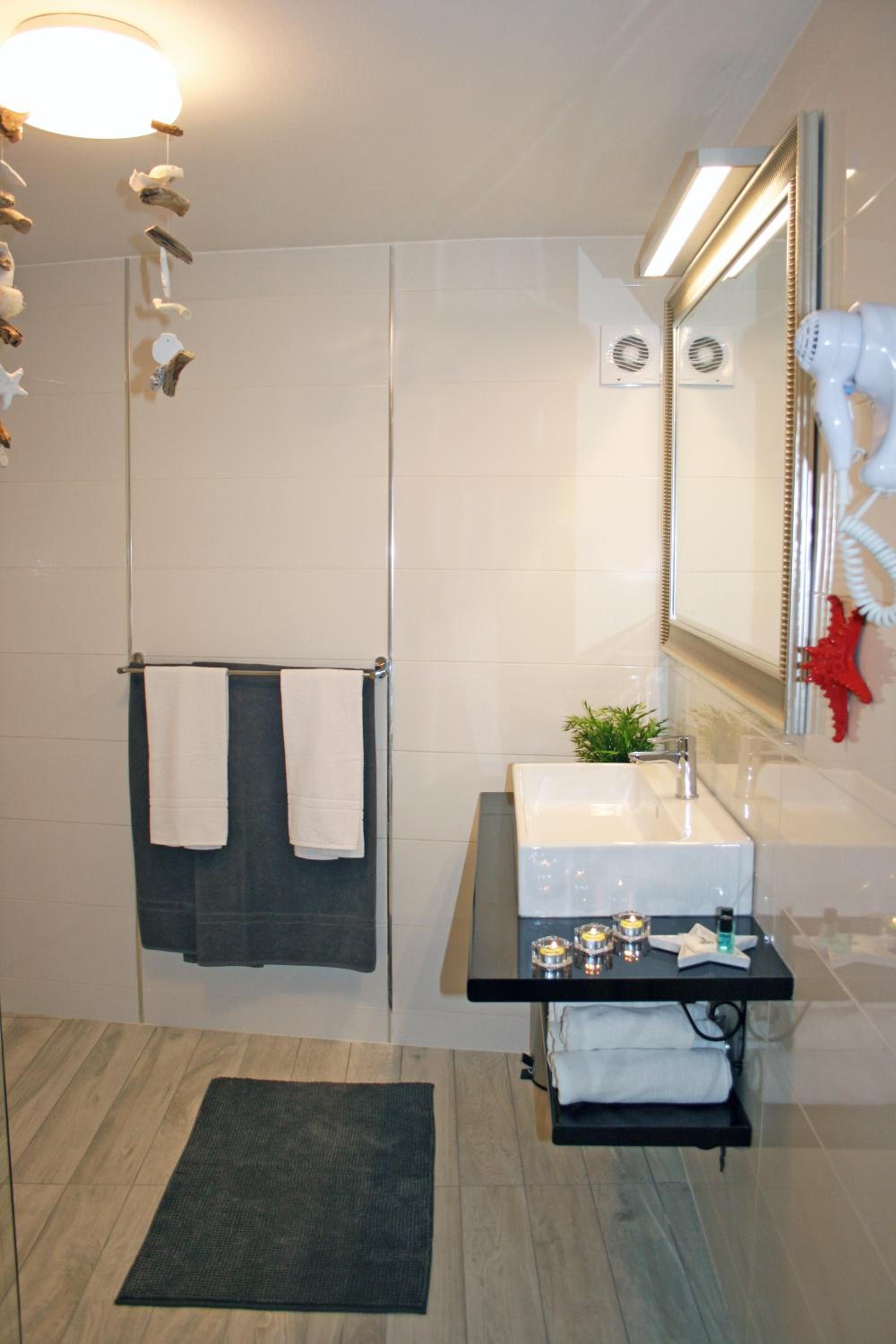 Duplex One-Bedroom Apartment with Terrace photo 2