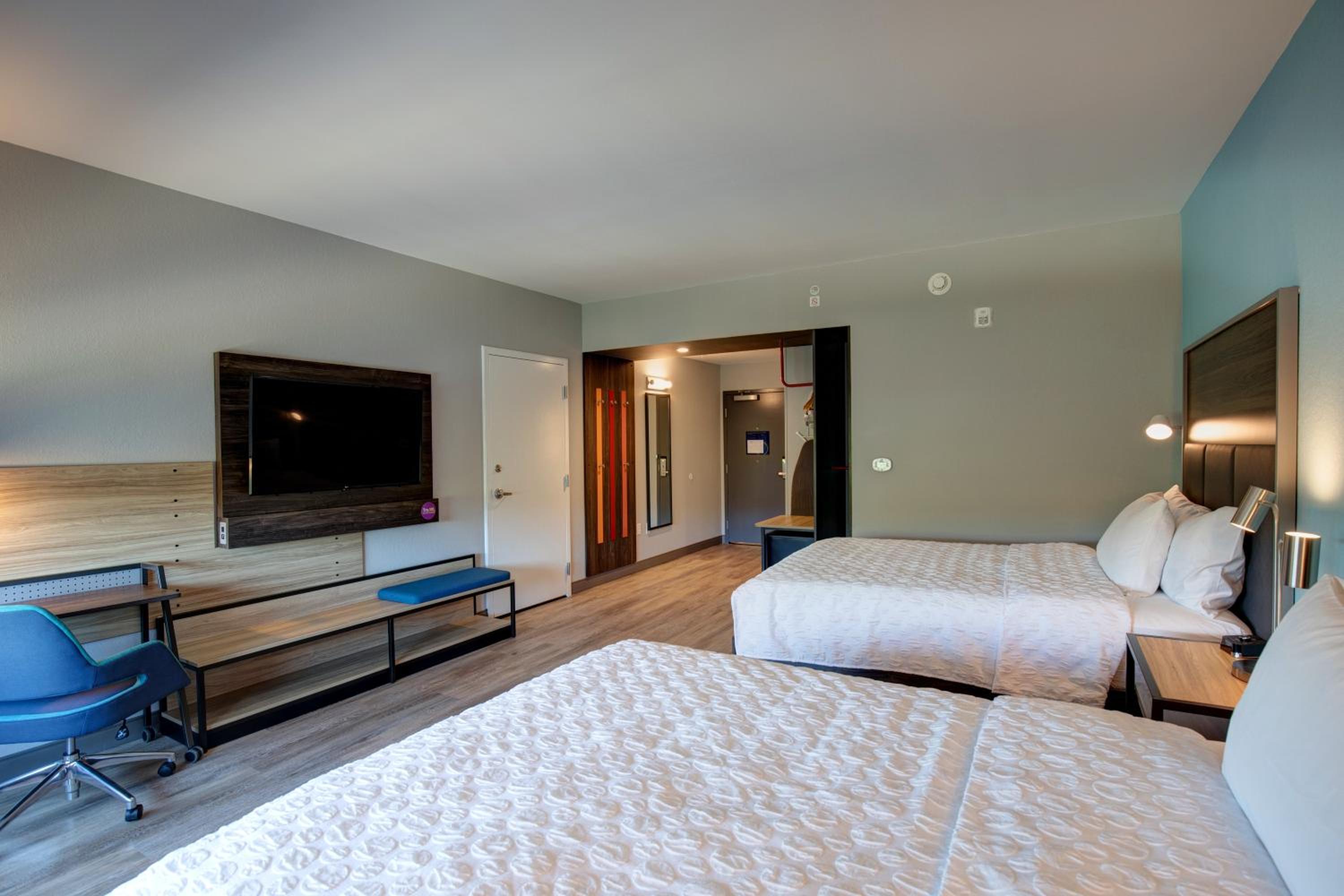 Queen Room with Two Queen Beds - Hearing Access - Photo 1