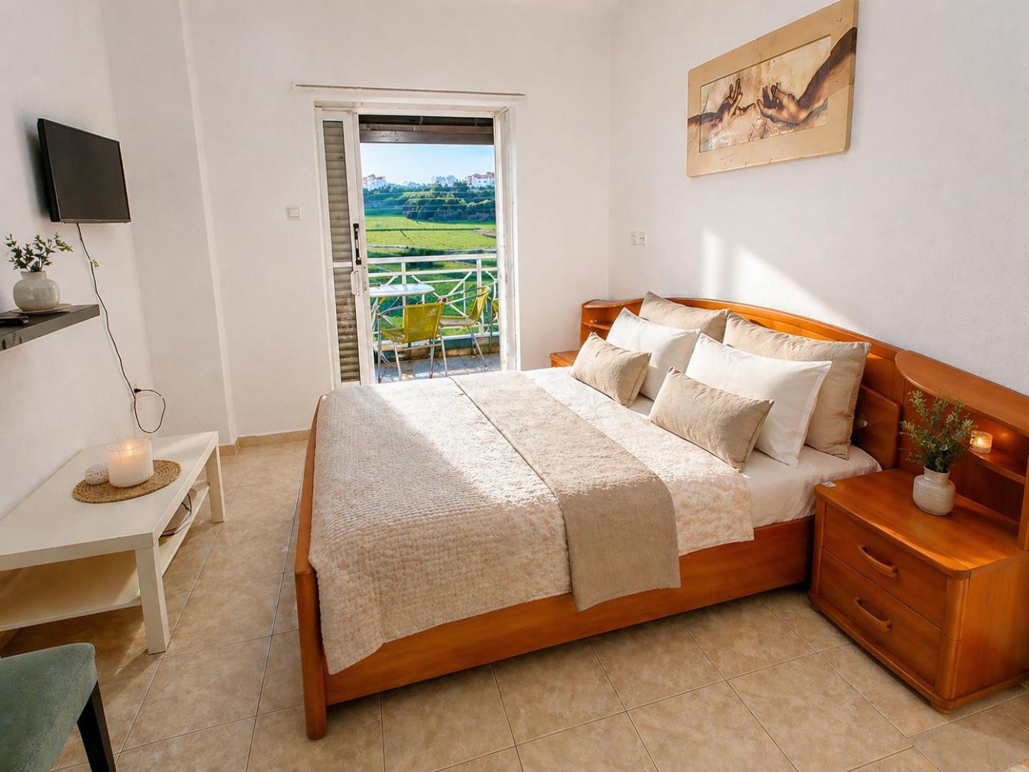Three-Bedroom Deluxe Apartment