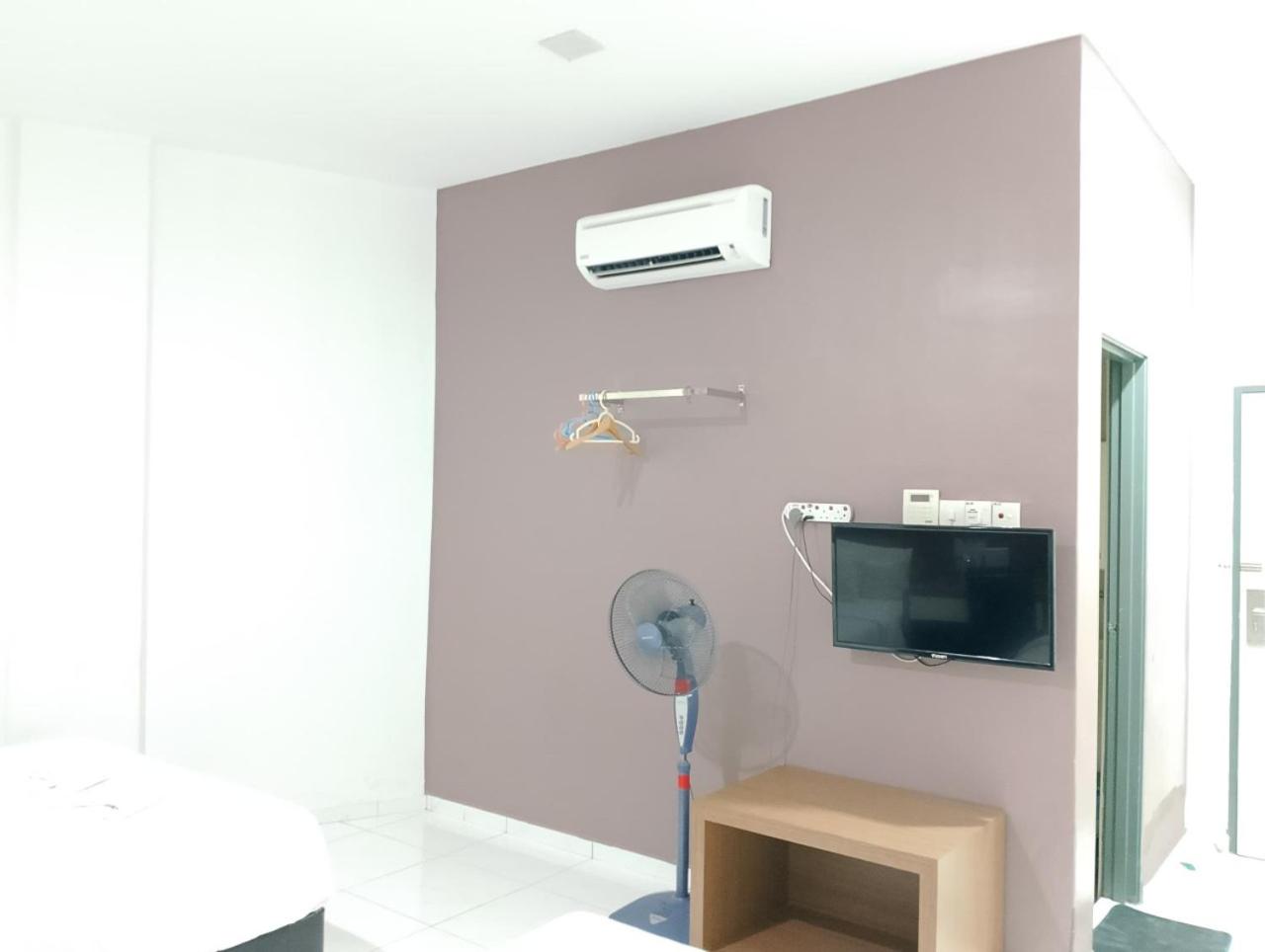 Deluxe Room (2 Adults + 1 Child) photo 3