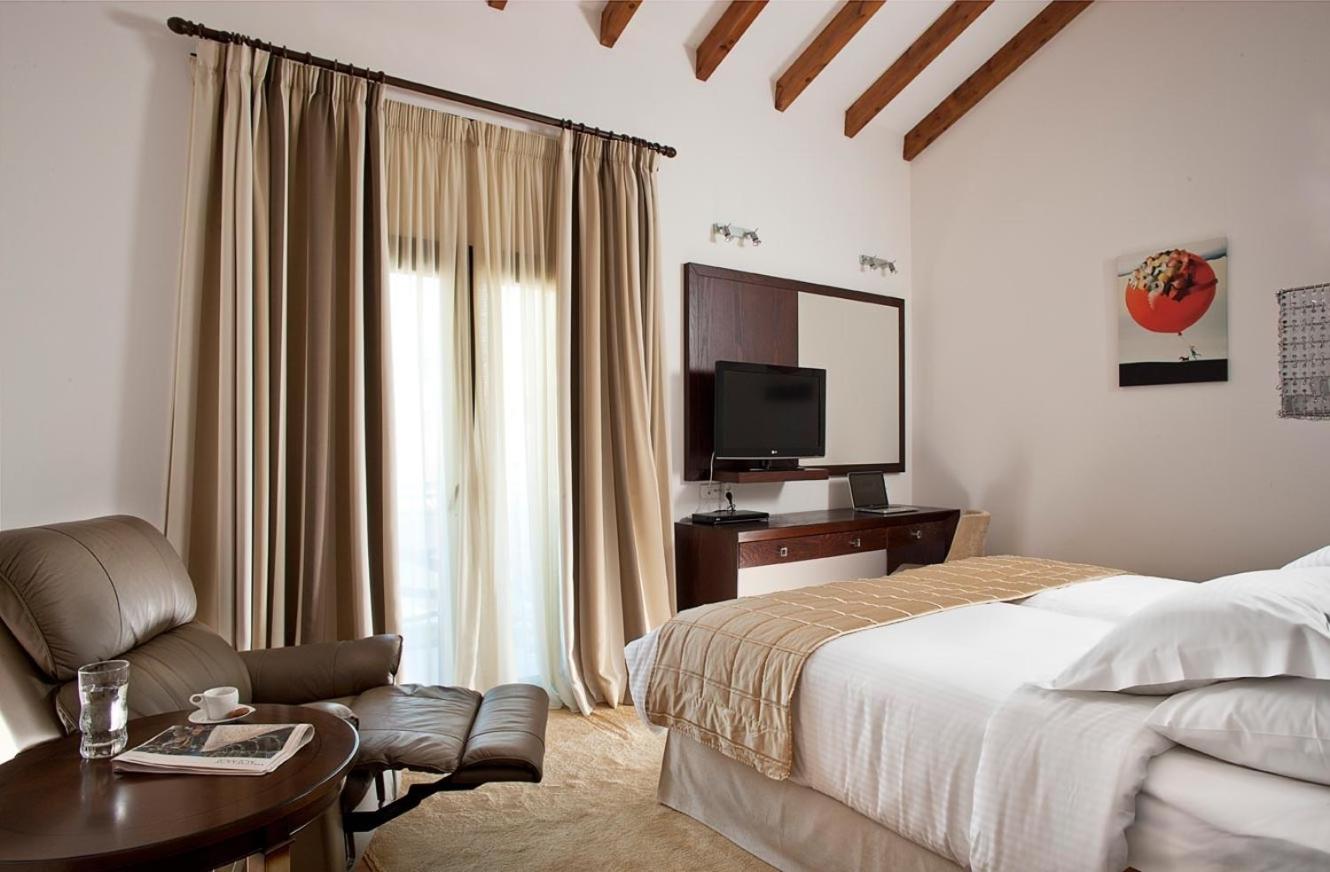 Deluxe Double or Twin Room photo 3