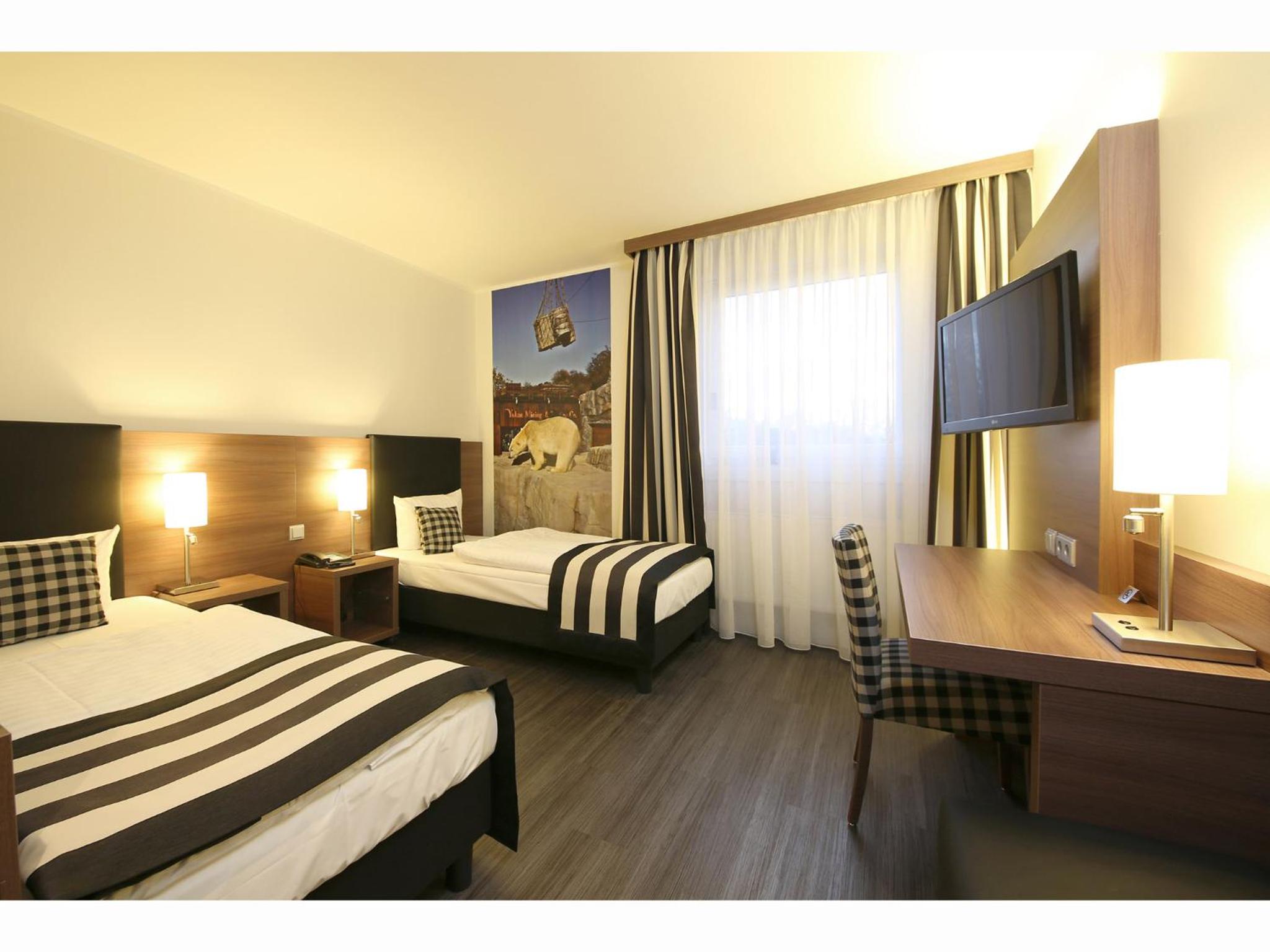 Classic Twin Room - Photo 9